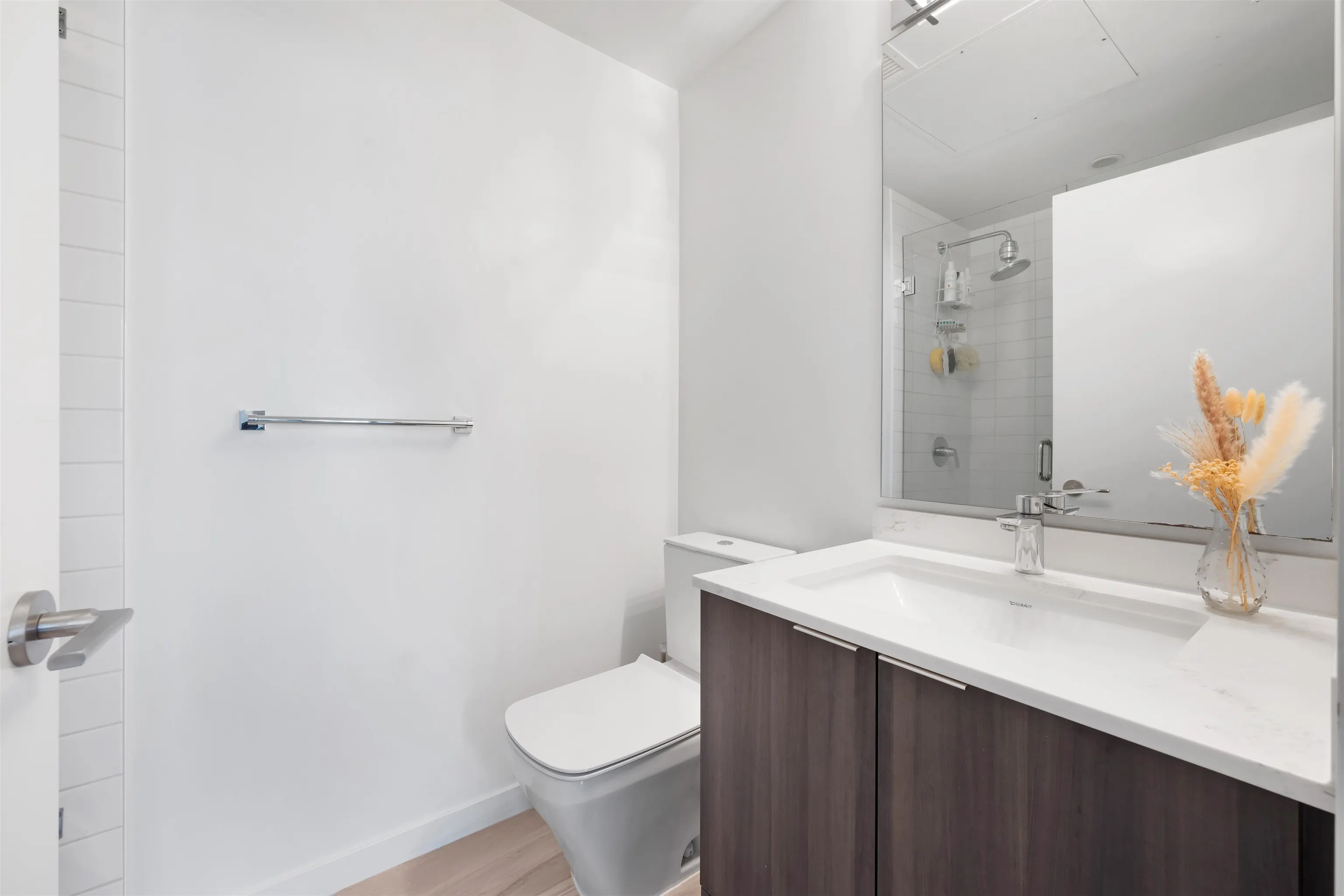 303 725 Marine Drive
