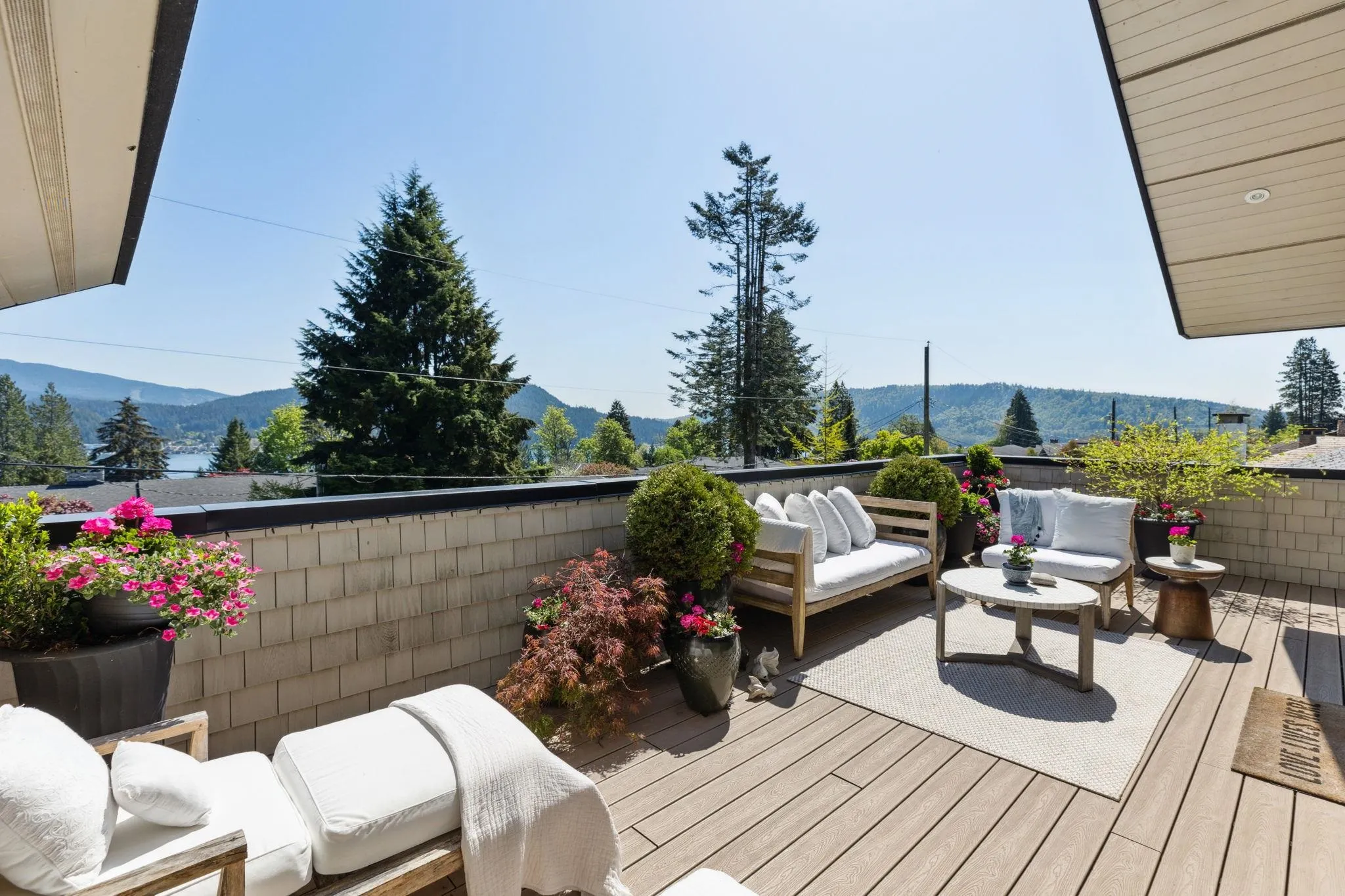 939 Friar Crescent
