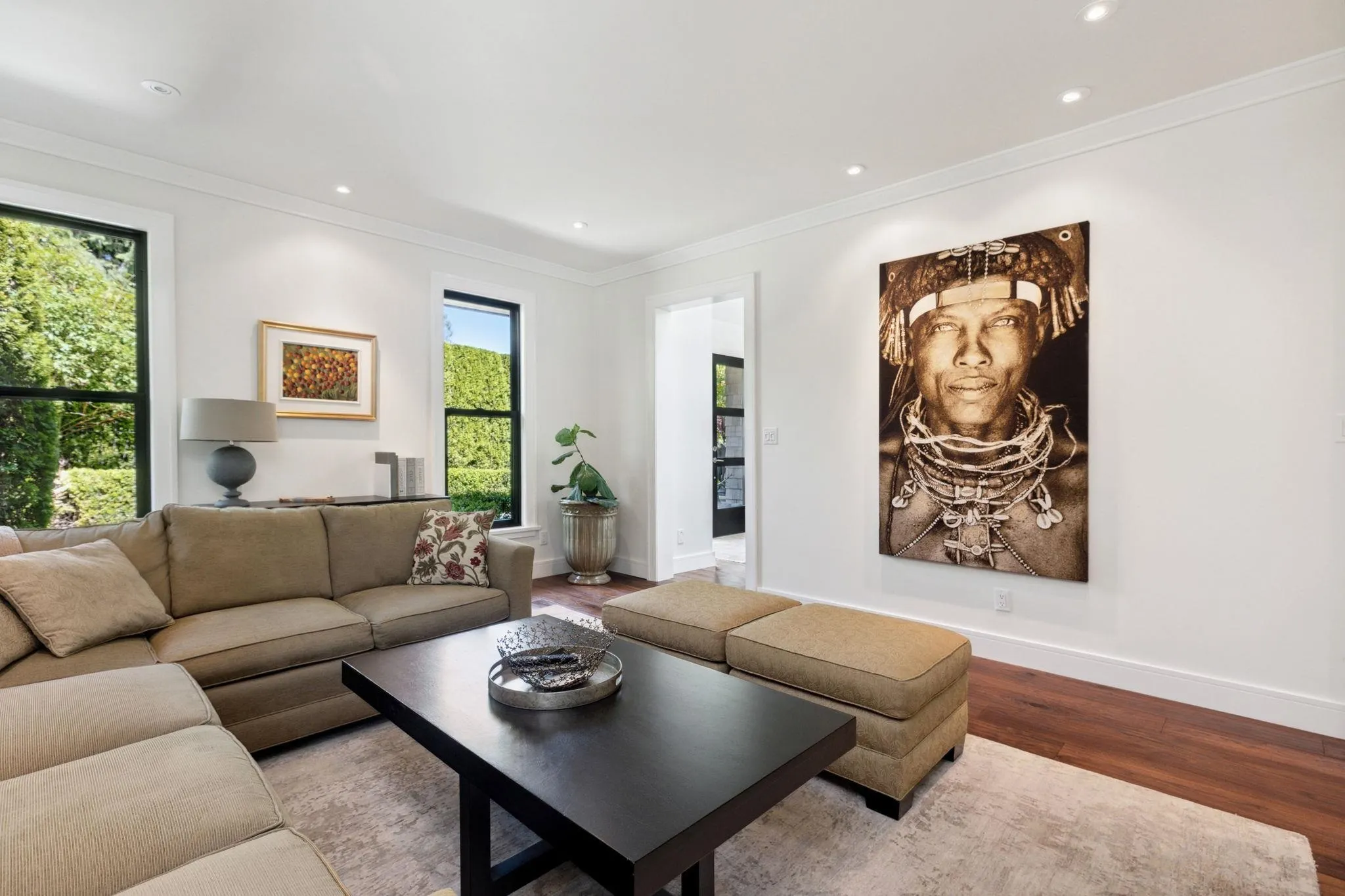 939 Friar Crescent