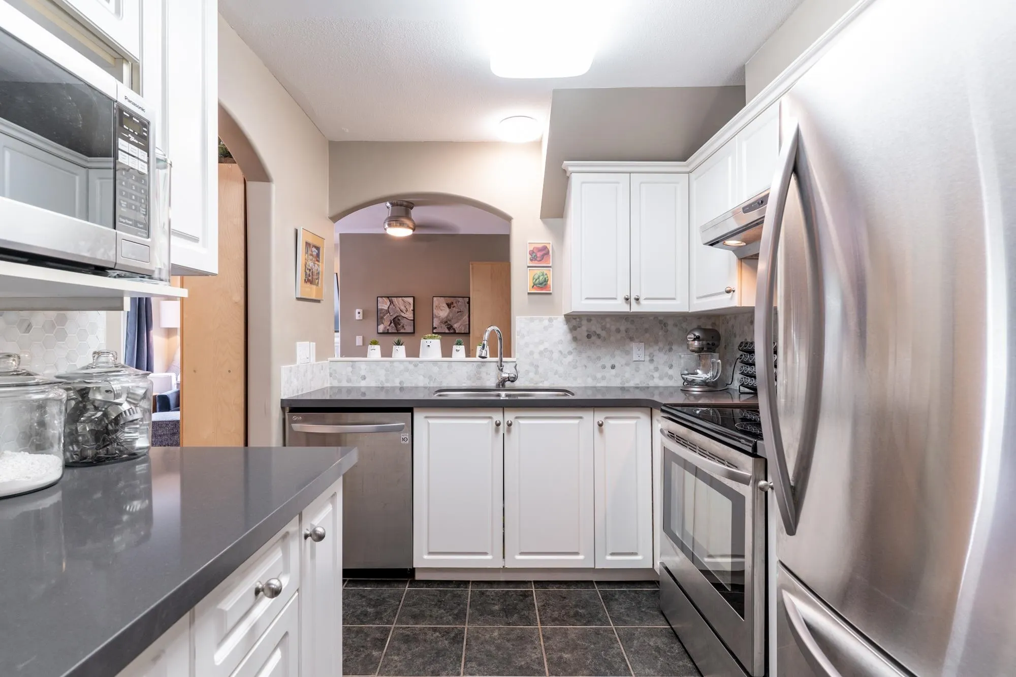 301 3128 Flint Street