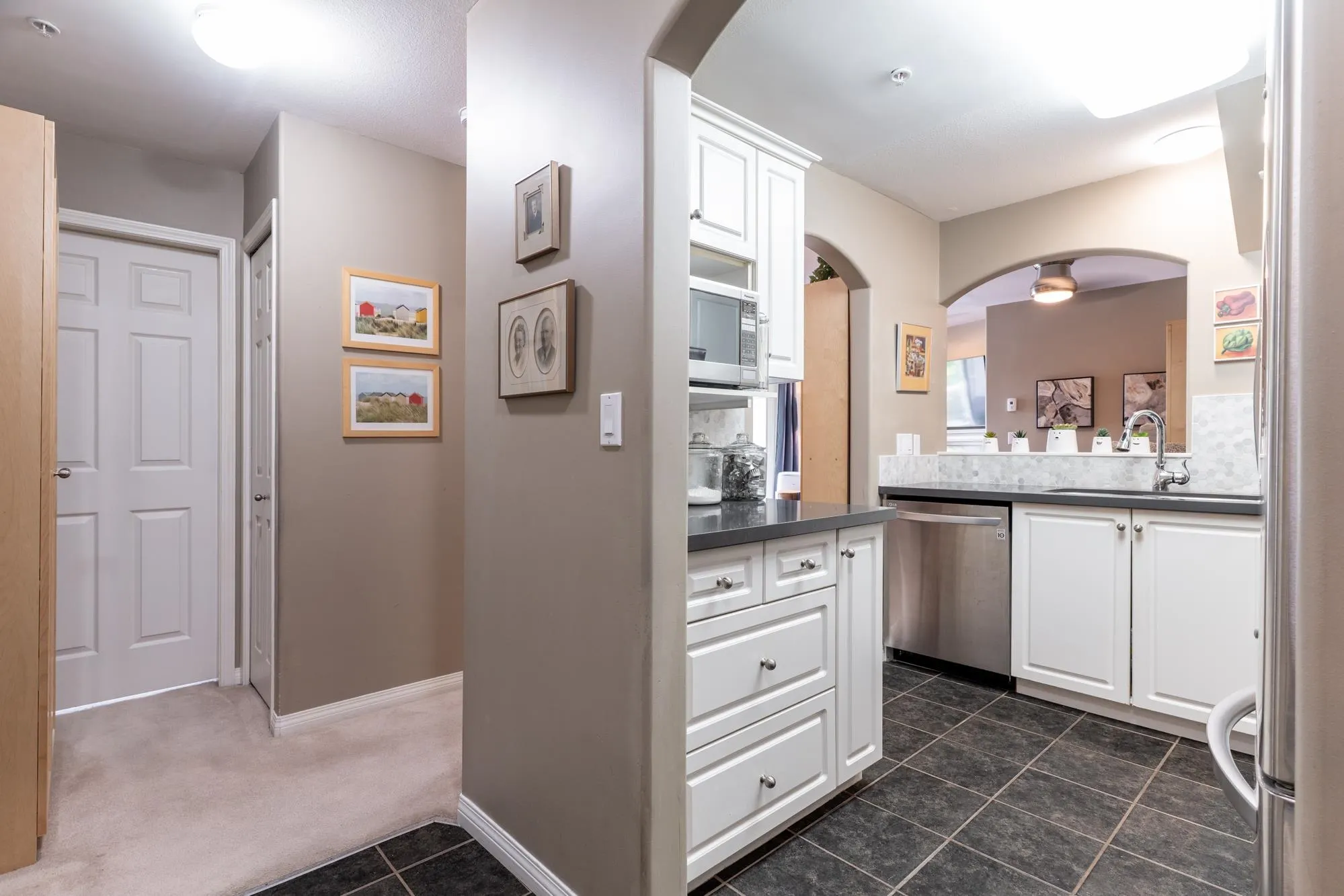 301 3128 Flint Street