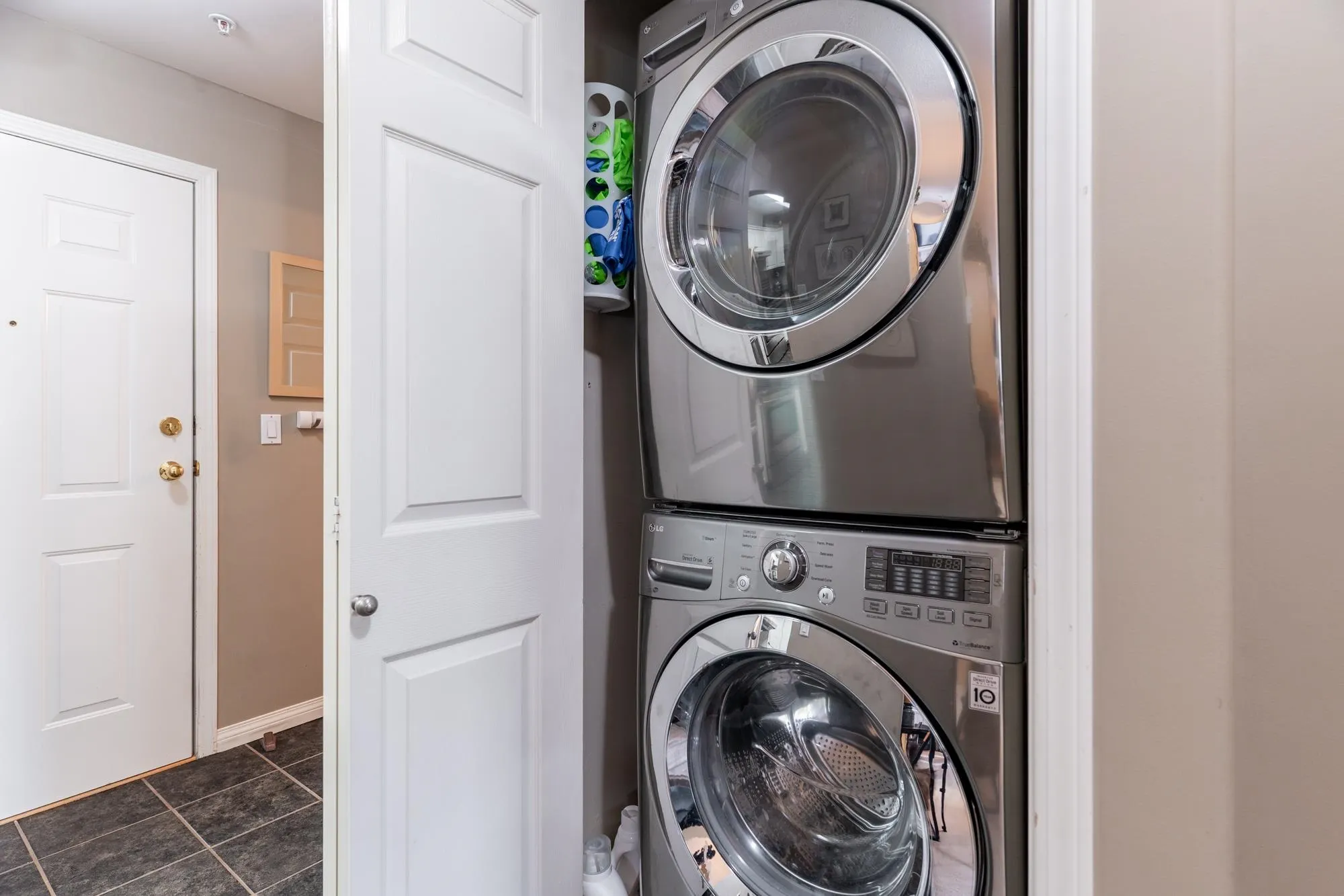 301 3128 Flint Street