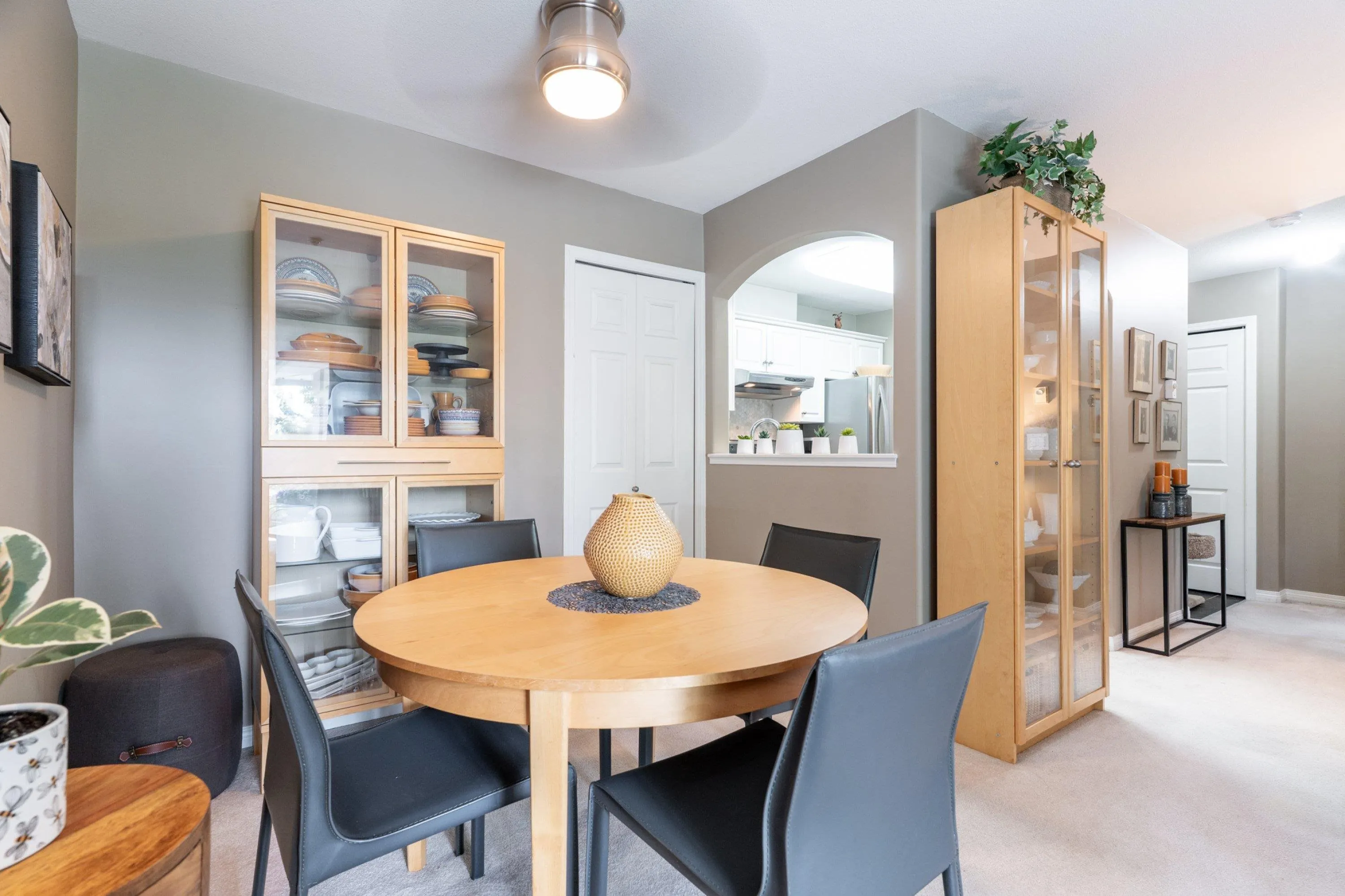 301 3128 Flint Street