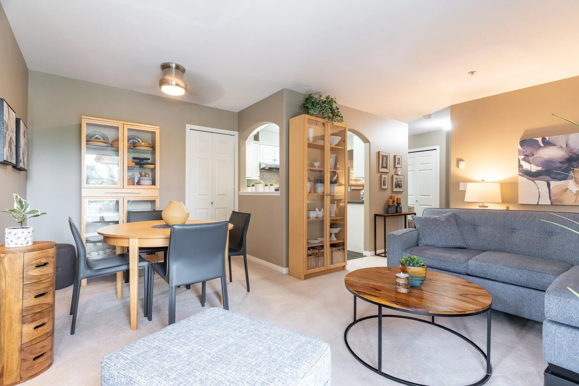 301 3128 Flint Street