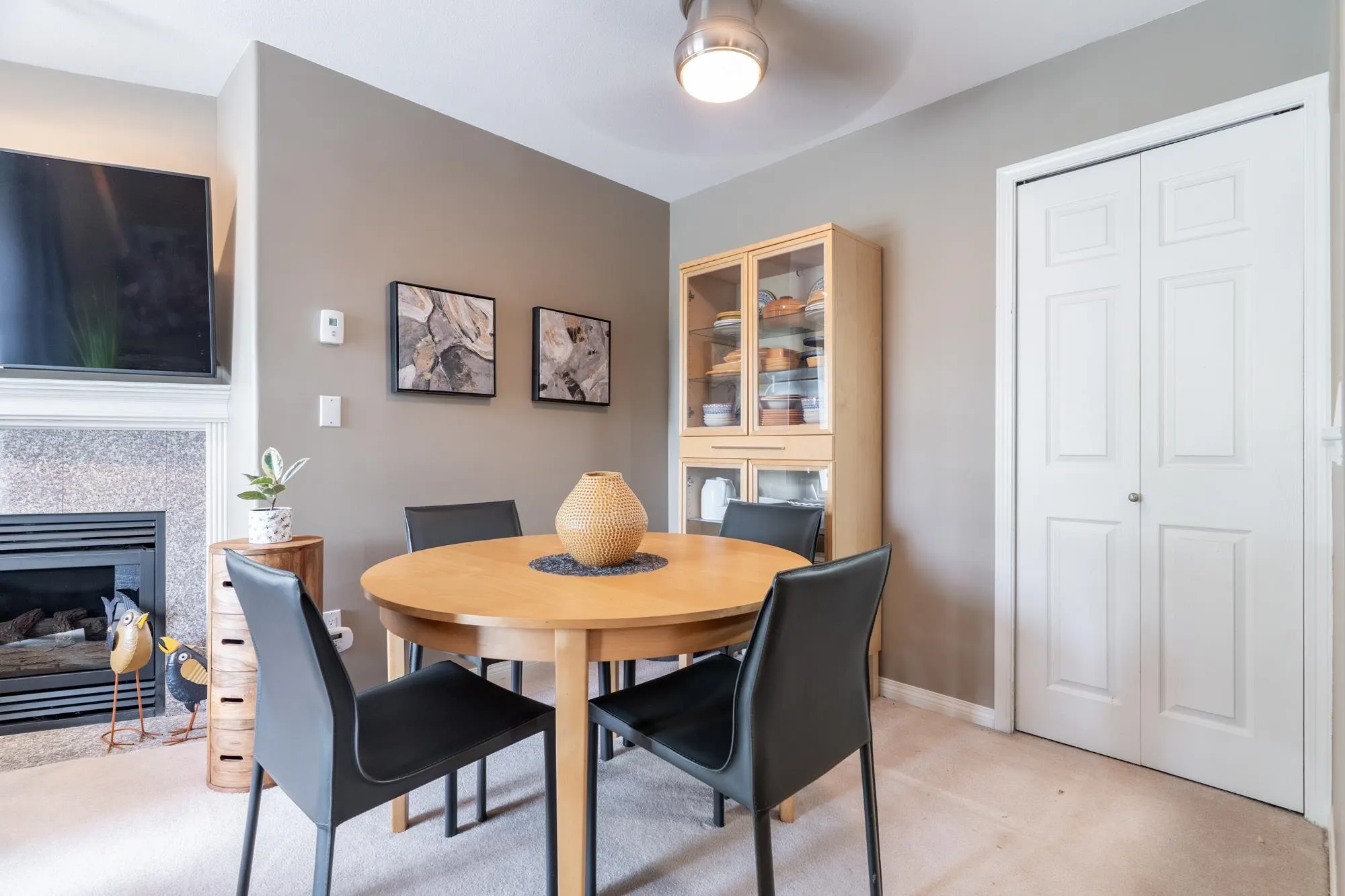 301 3128 Flint Street