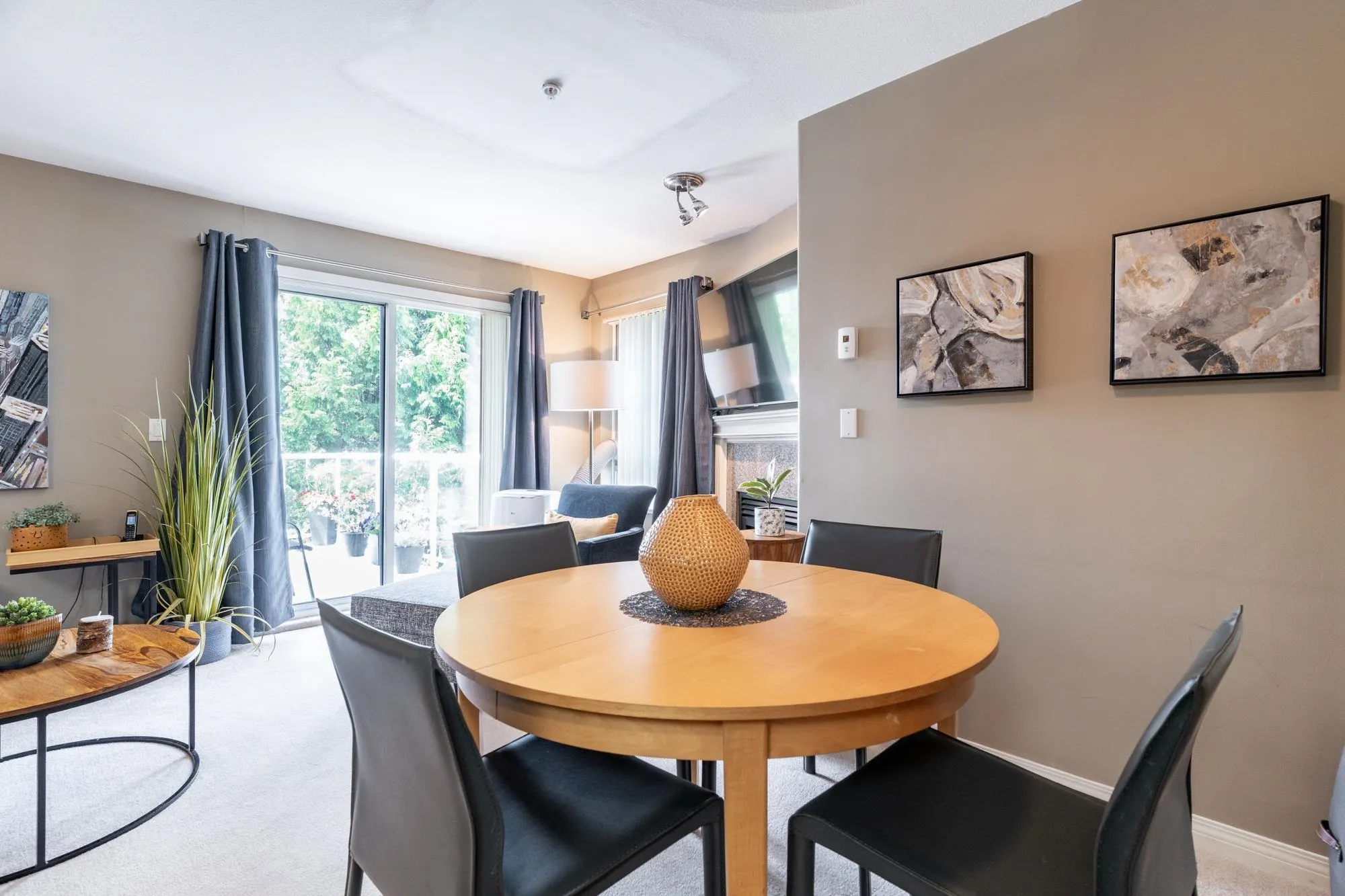 301 3128 Flint Street