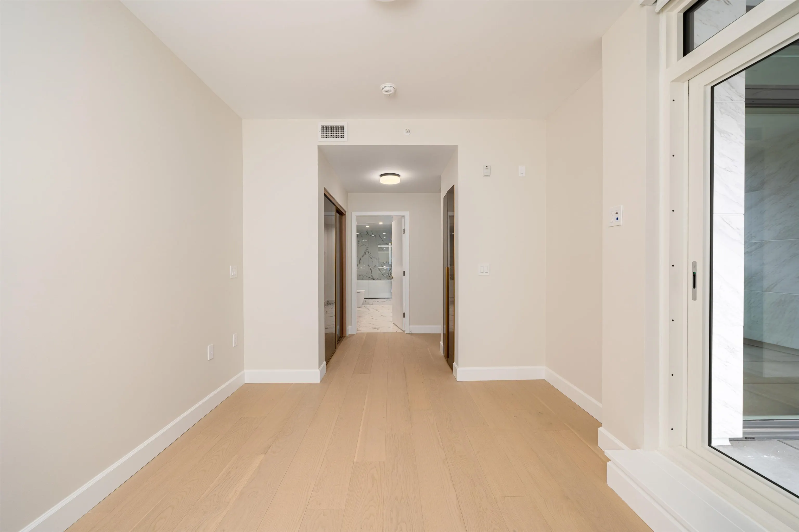 303 3668 W 10th Avenue
