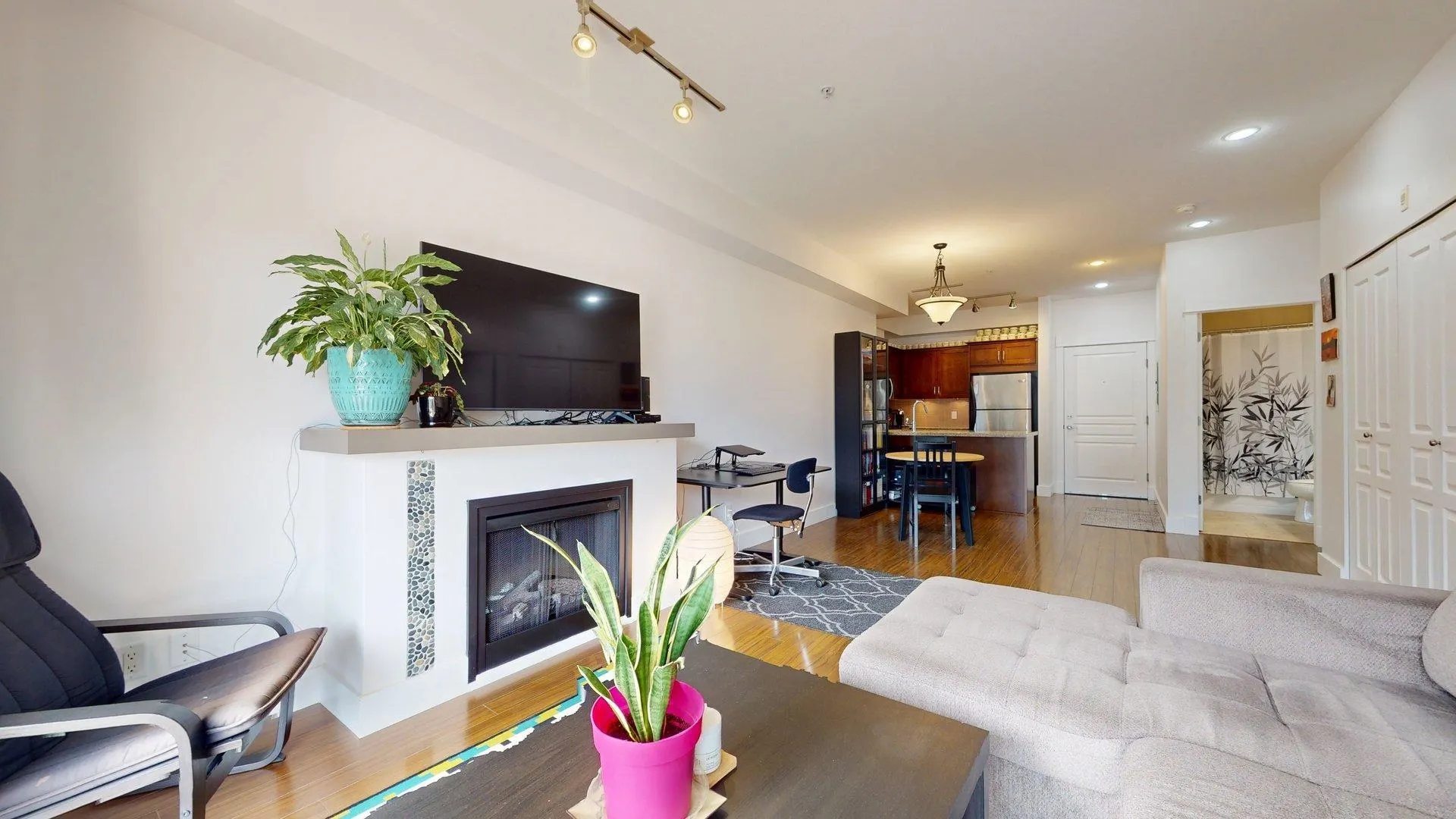 309 1336 Main Street