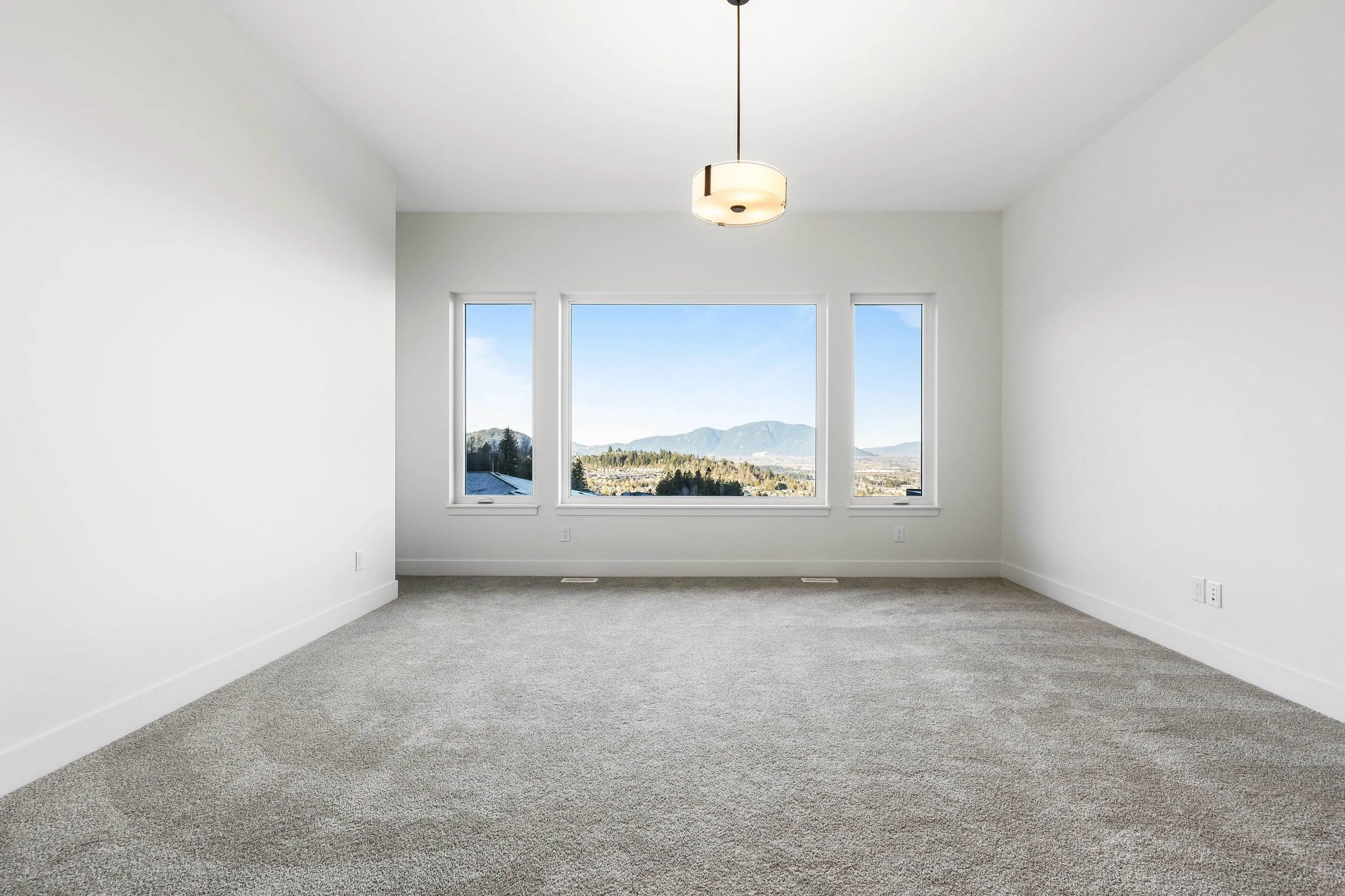 5504 Maclachlan Place