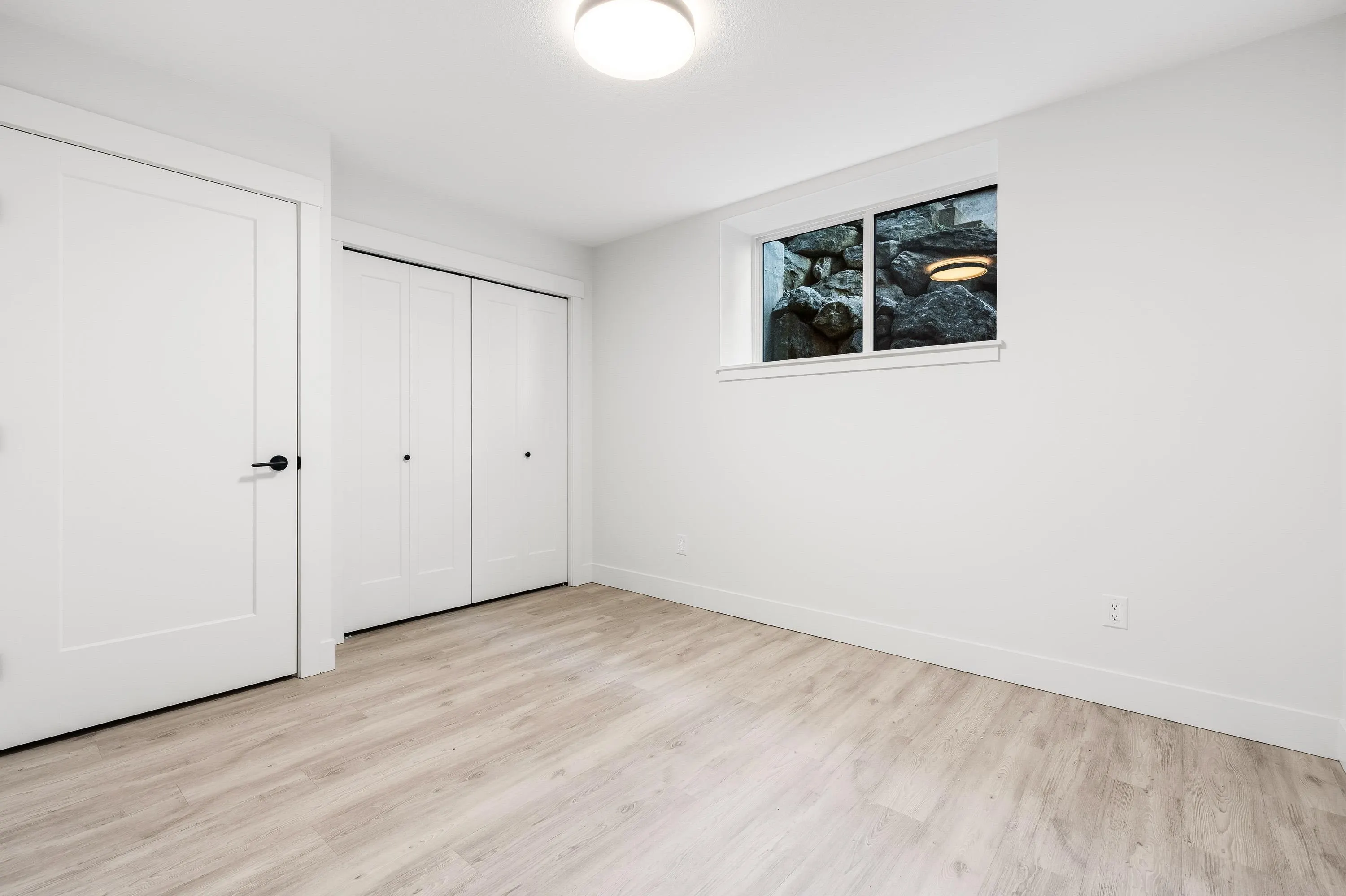 5504 Maclachlan Place