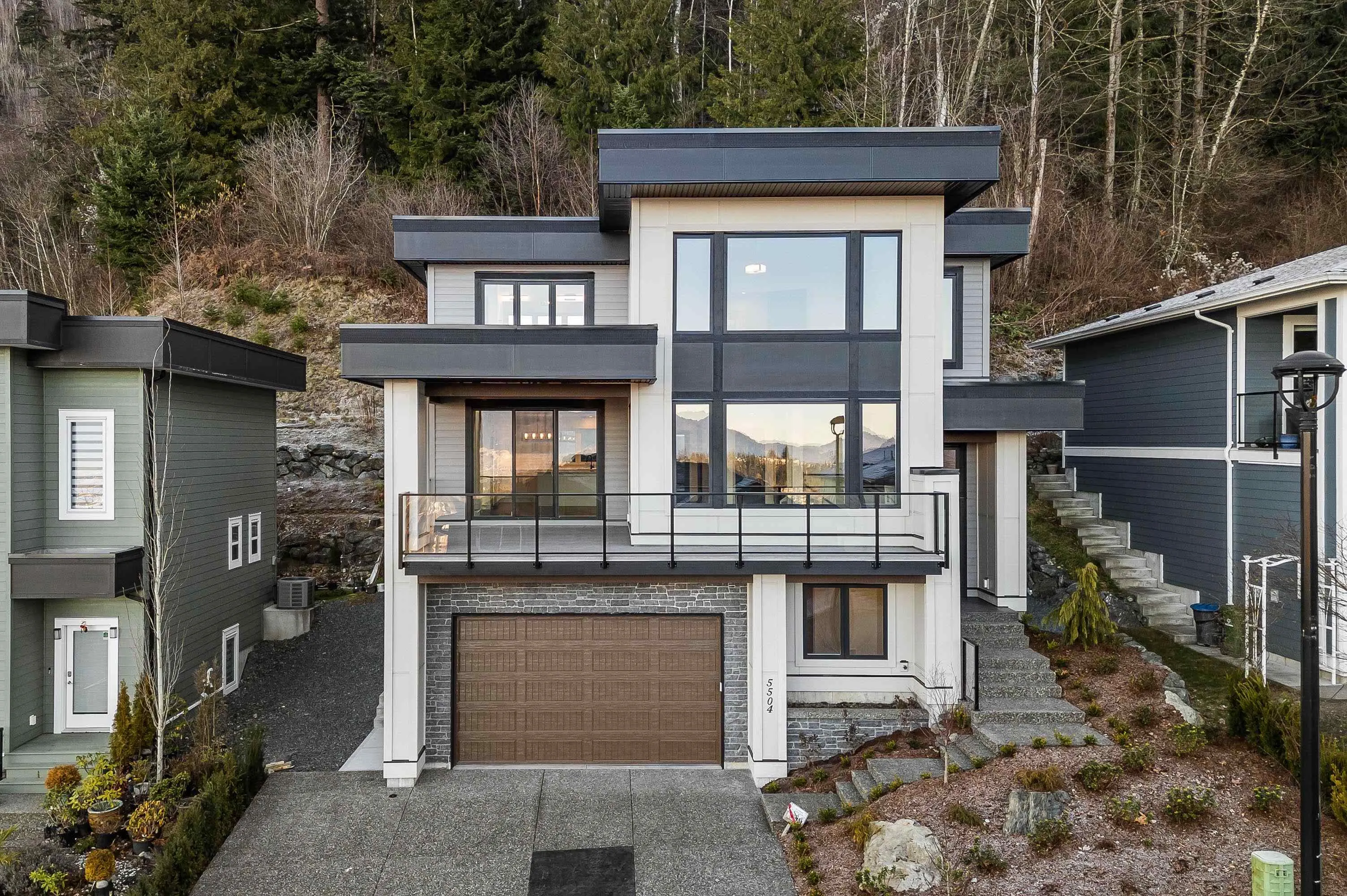 5504 Maclachlan Place