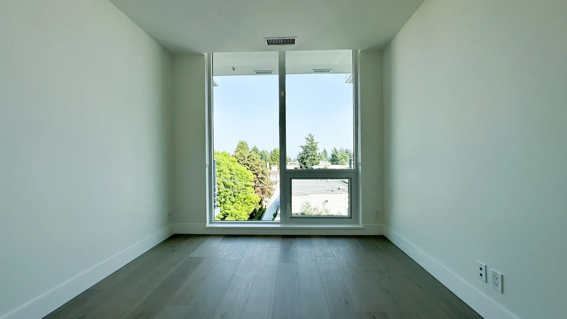 408 1342 Johnston Road