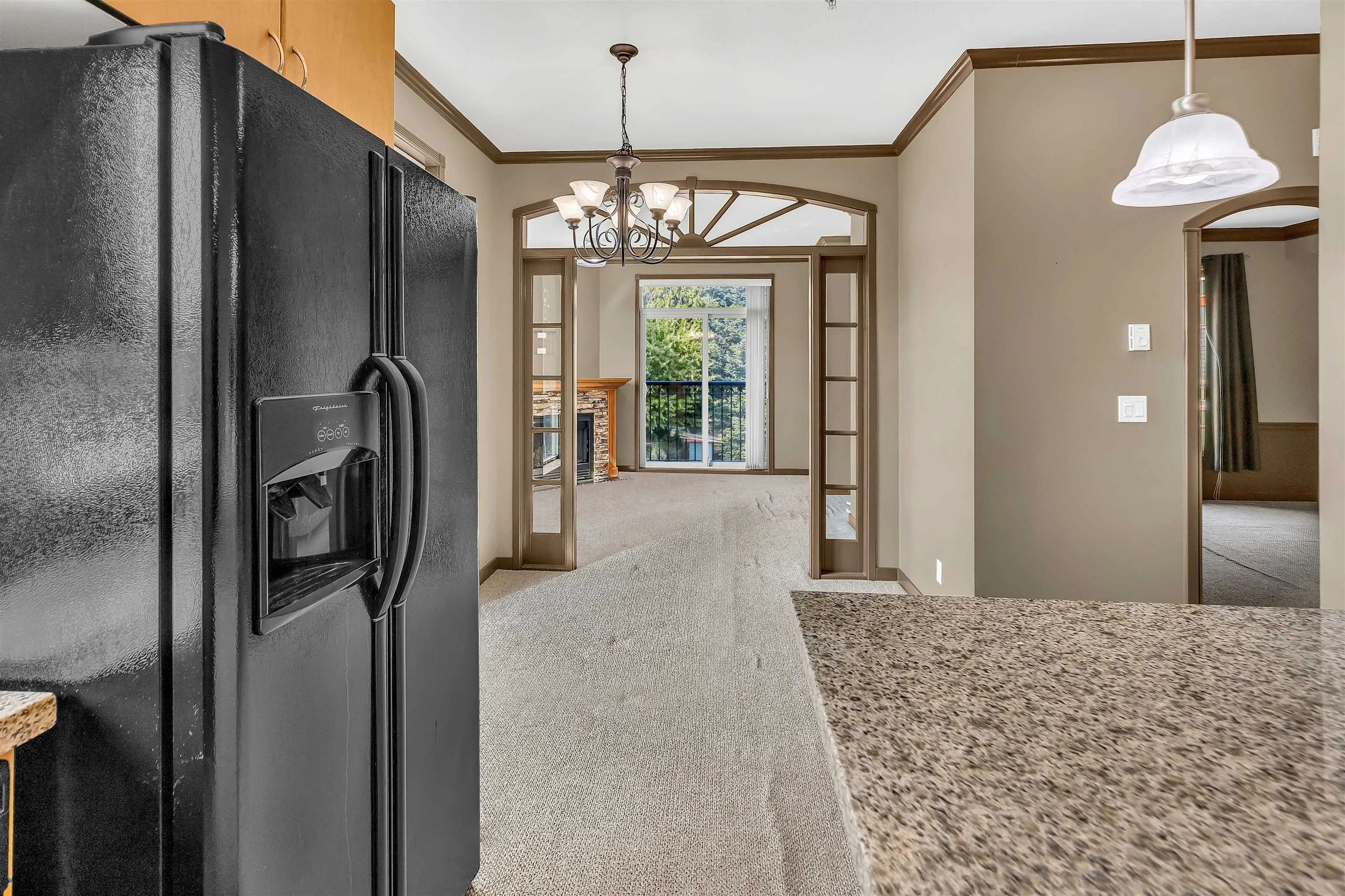 312 33485 South Fraser Way
