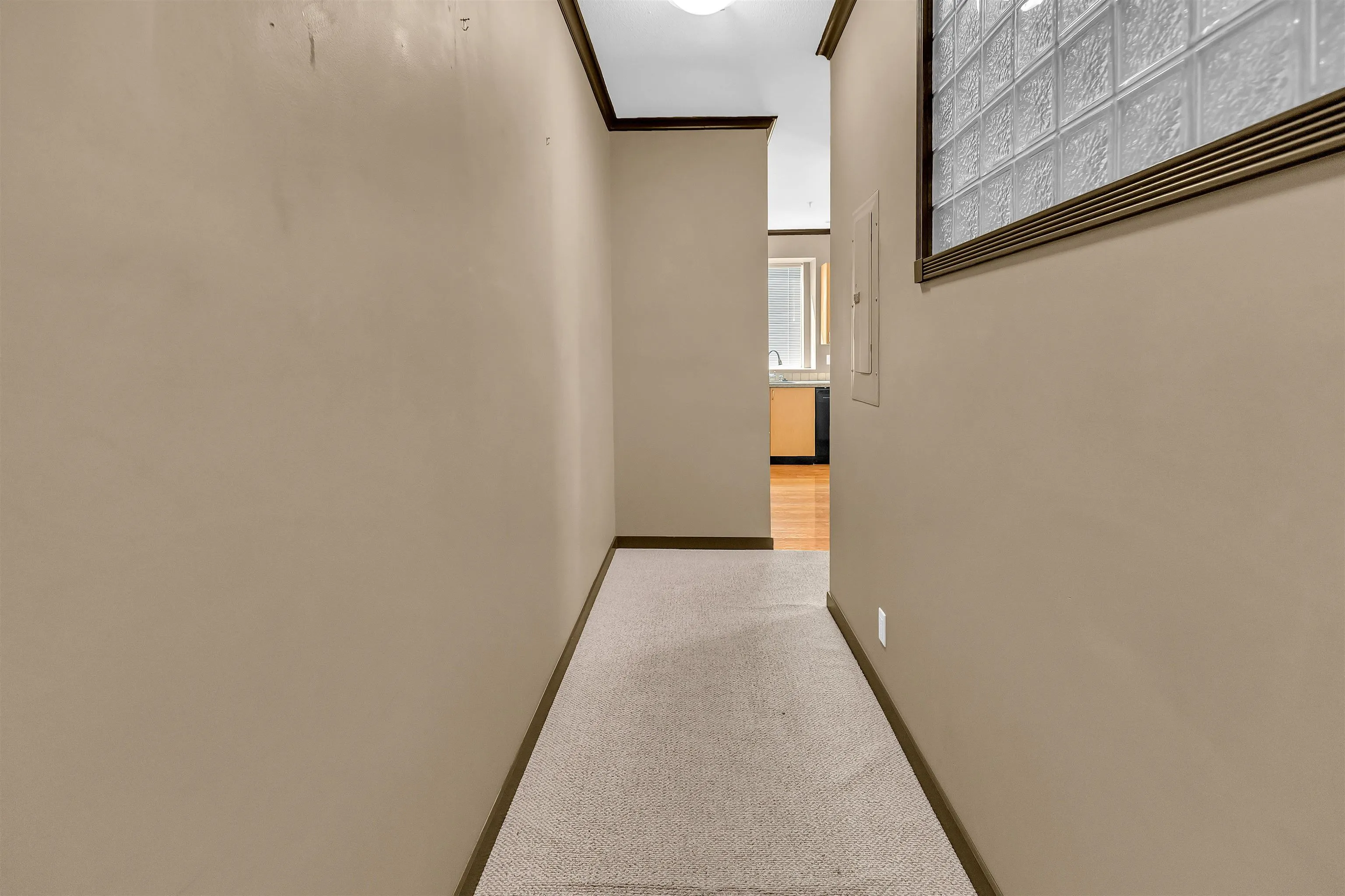 312 33485 South Fraser Way