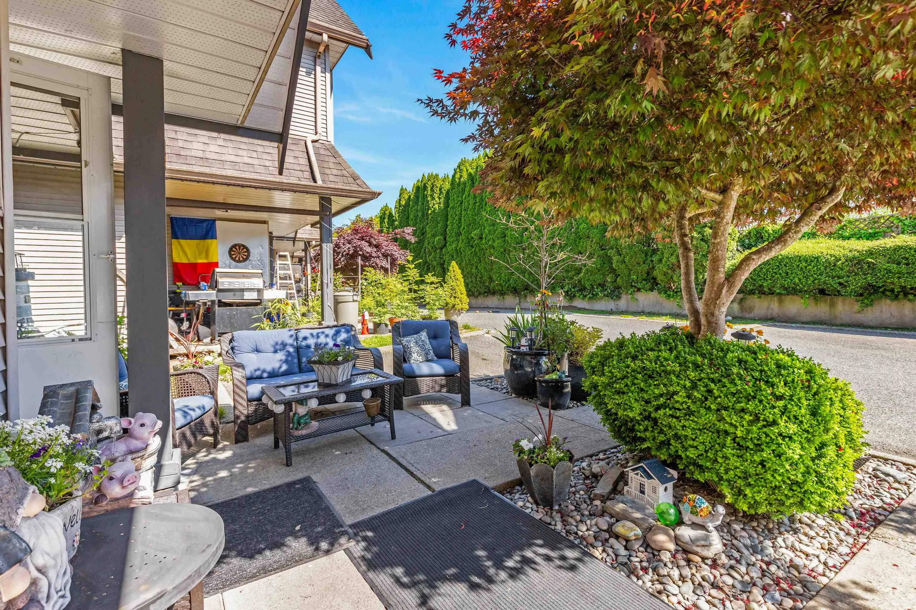 5 22980 Abernethy Lane
