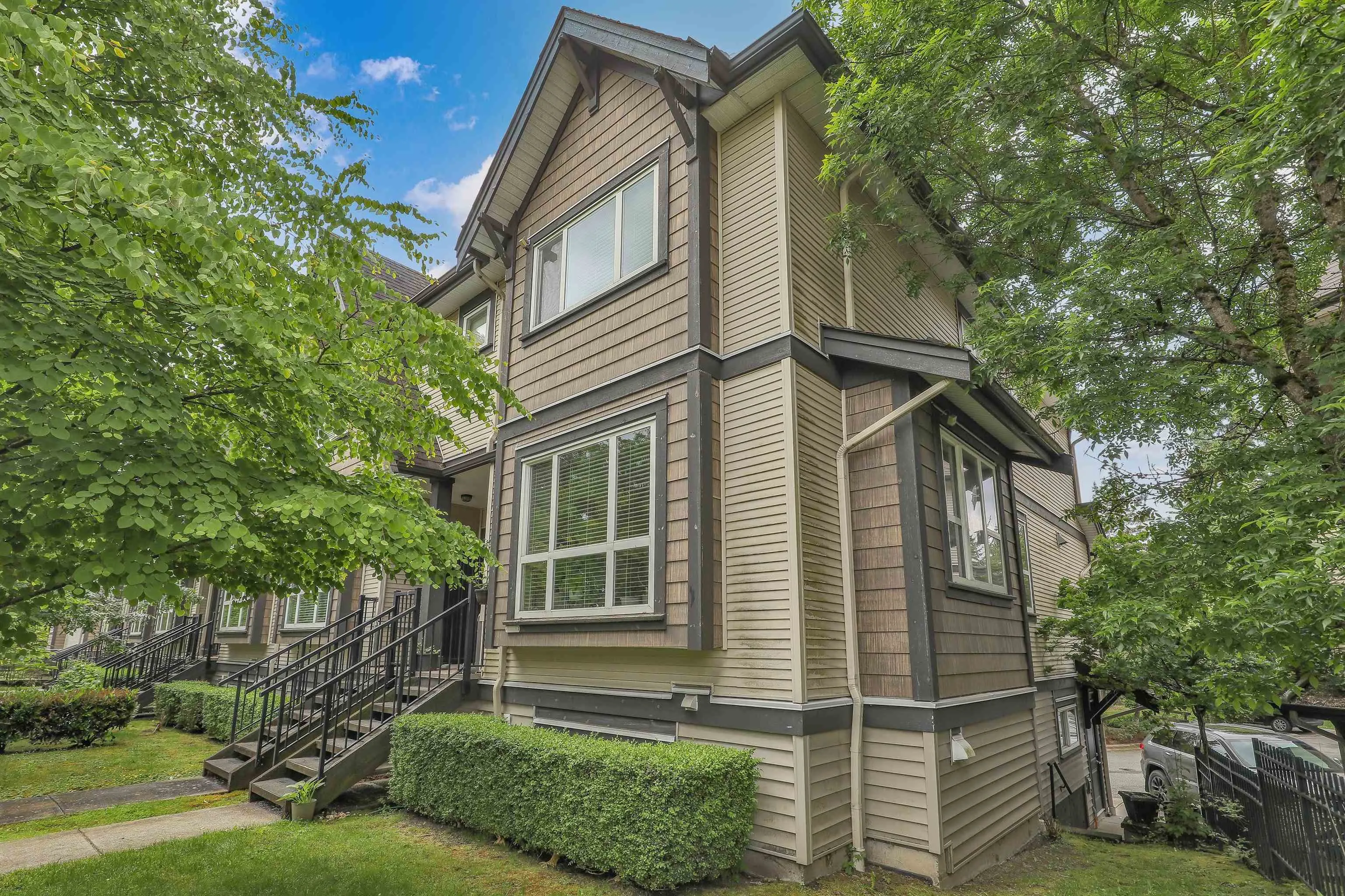 11 9077 150th Street