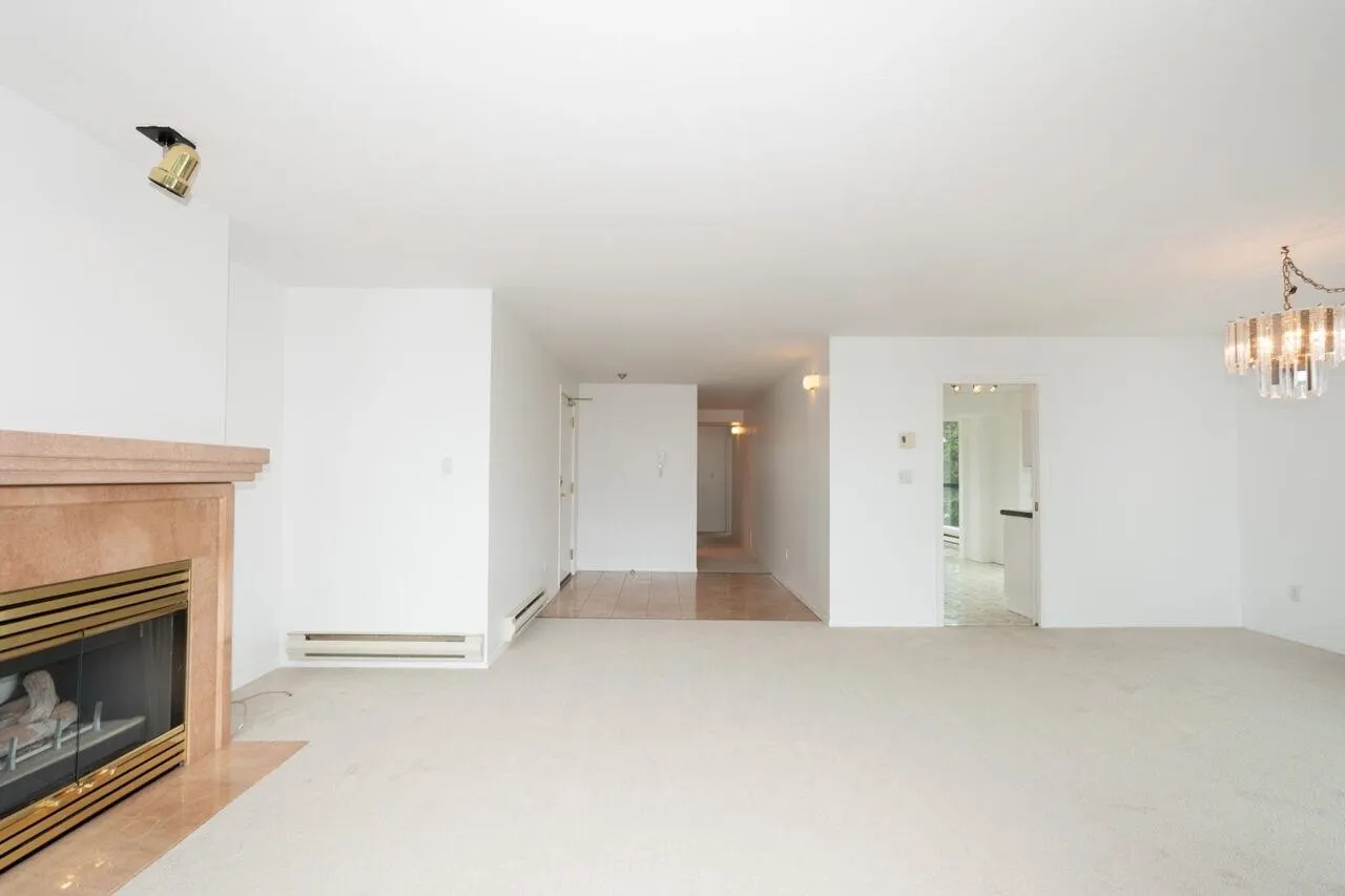 501 1427 Duchess Avenue