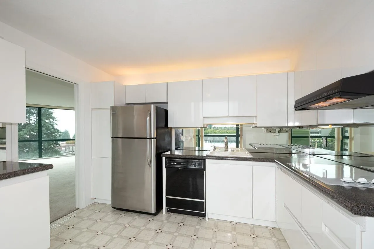 501 1427 Duchess Avenue