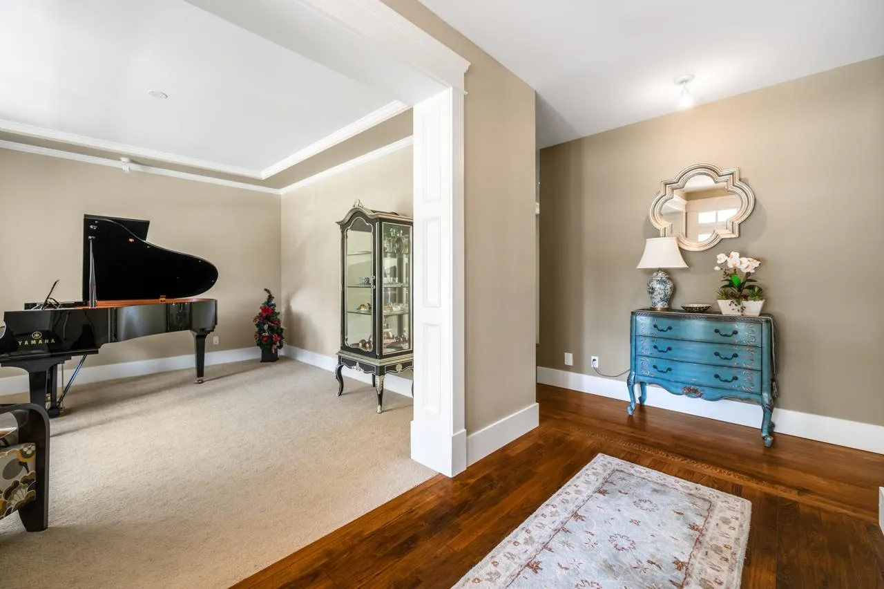 14059 33b Avenue