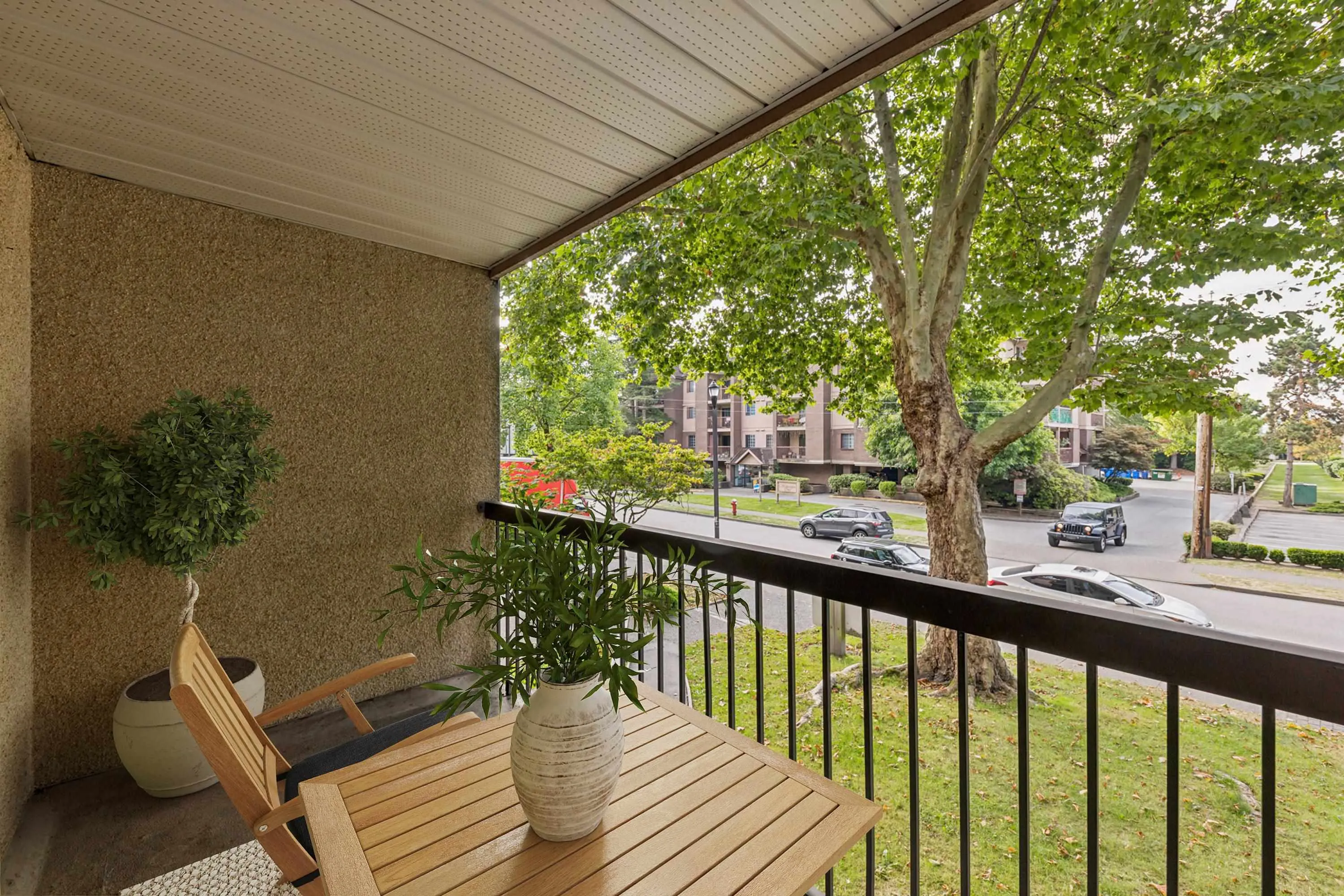 120 8511 Ackroyd Road