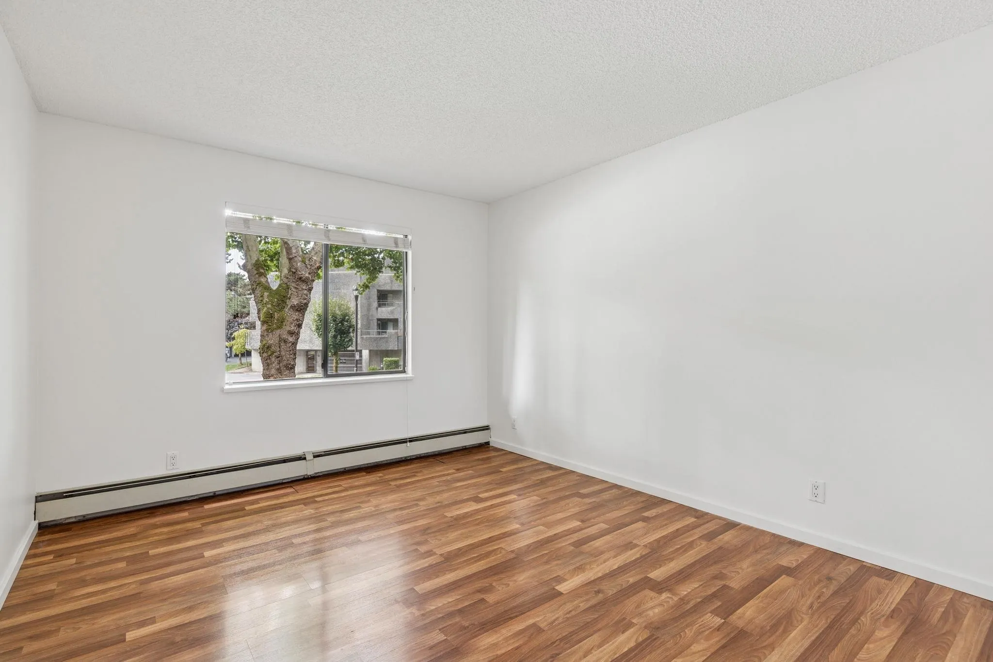 120 8511 Ackroyd Road
