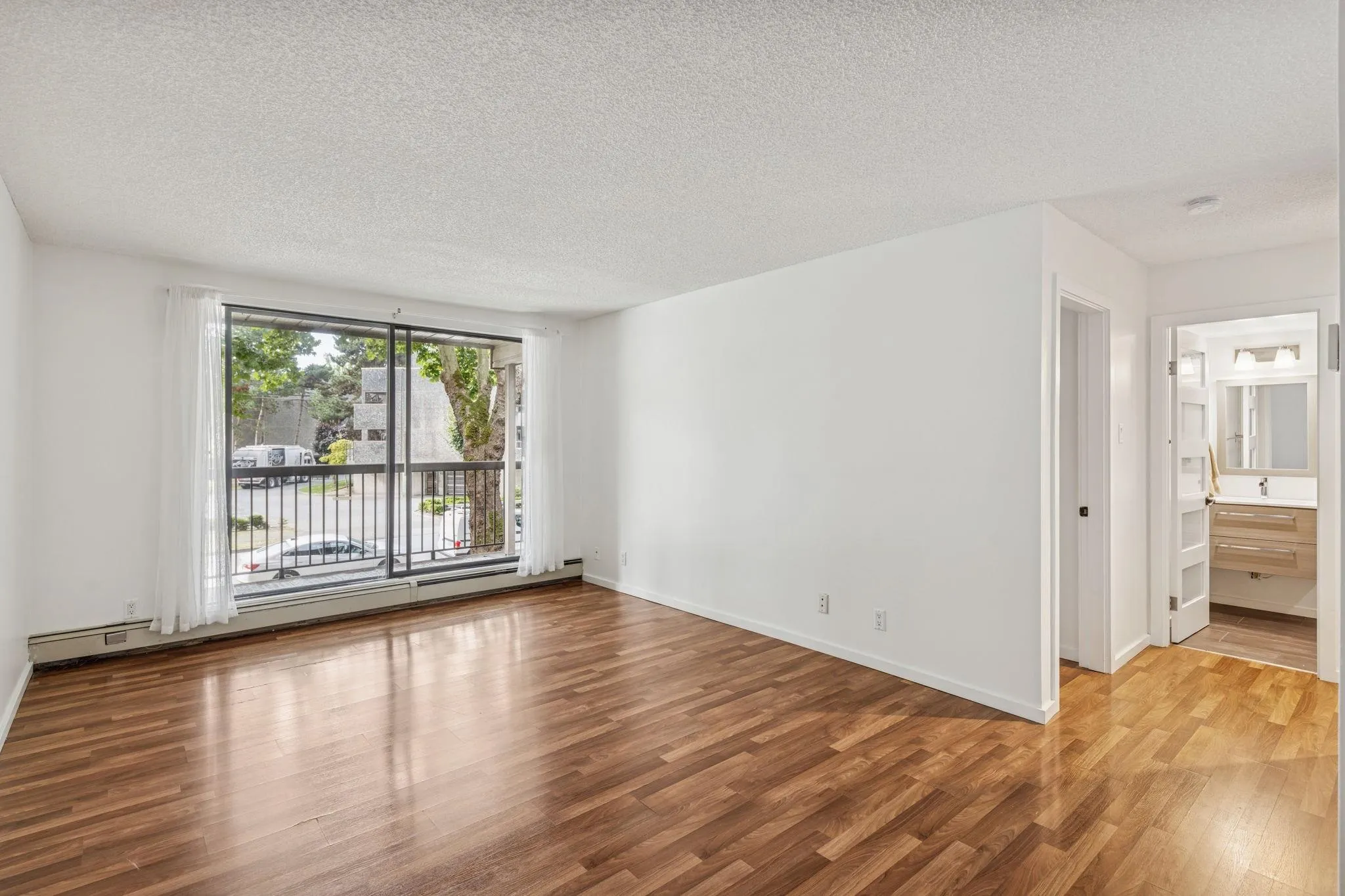 120 8511 Ackroyd Road