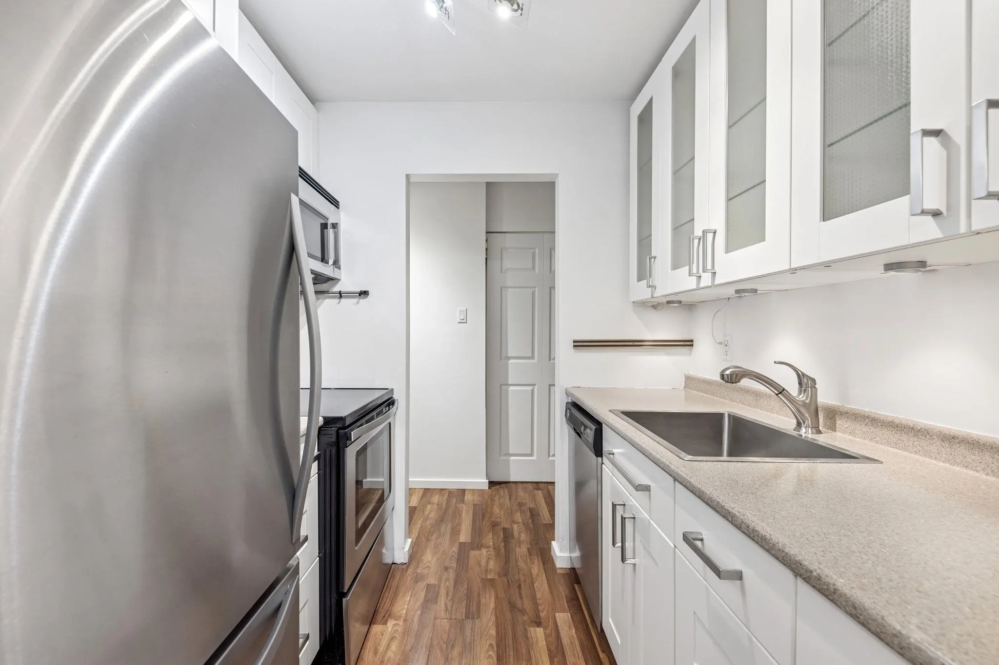 120 8511 Ackroyd Road
