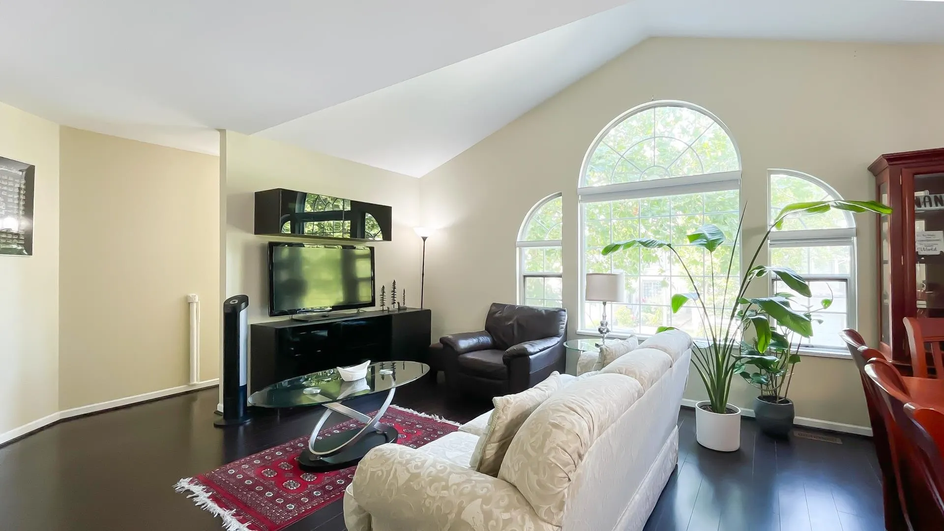 5240 Oliver Drive