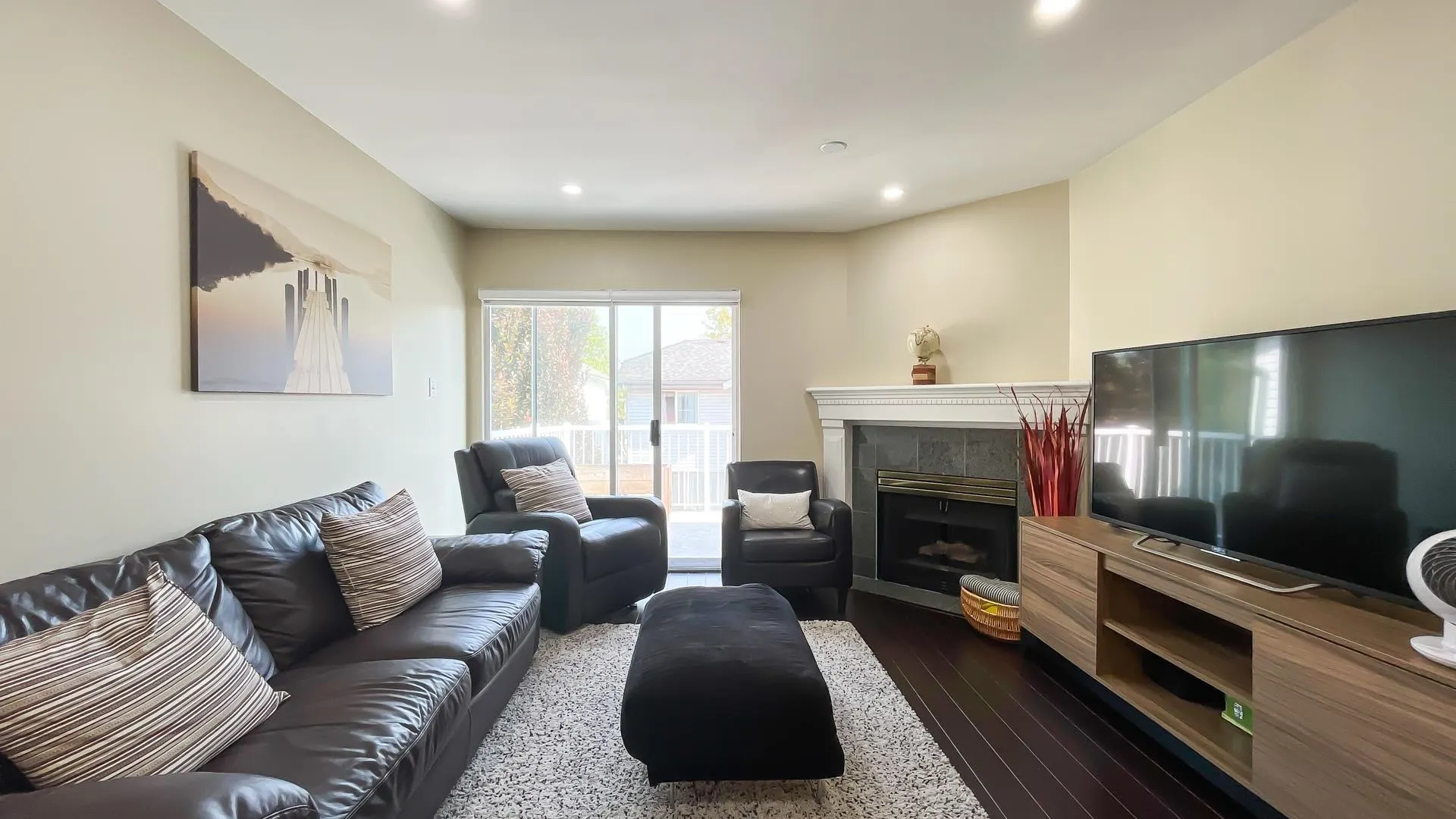 5240 Oliver Drive