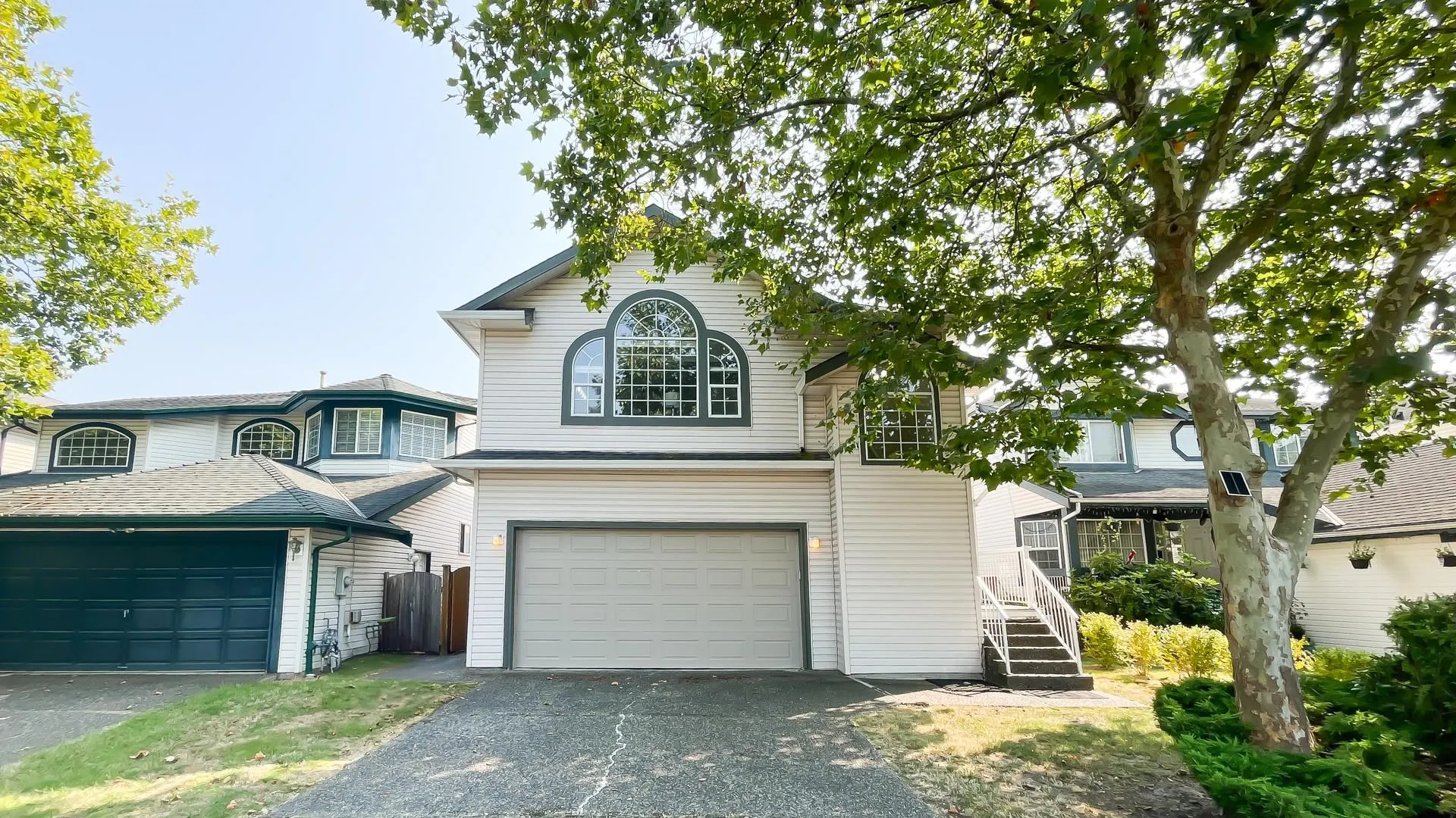 5240 Oliver Drive