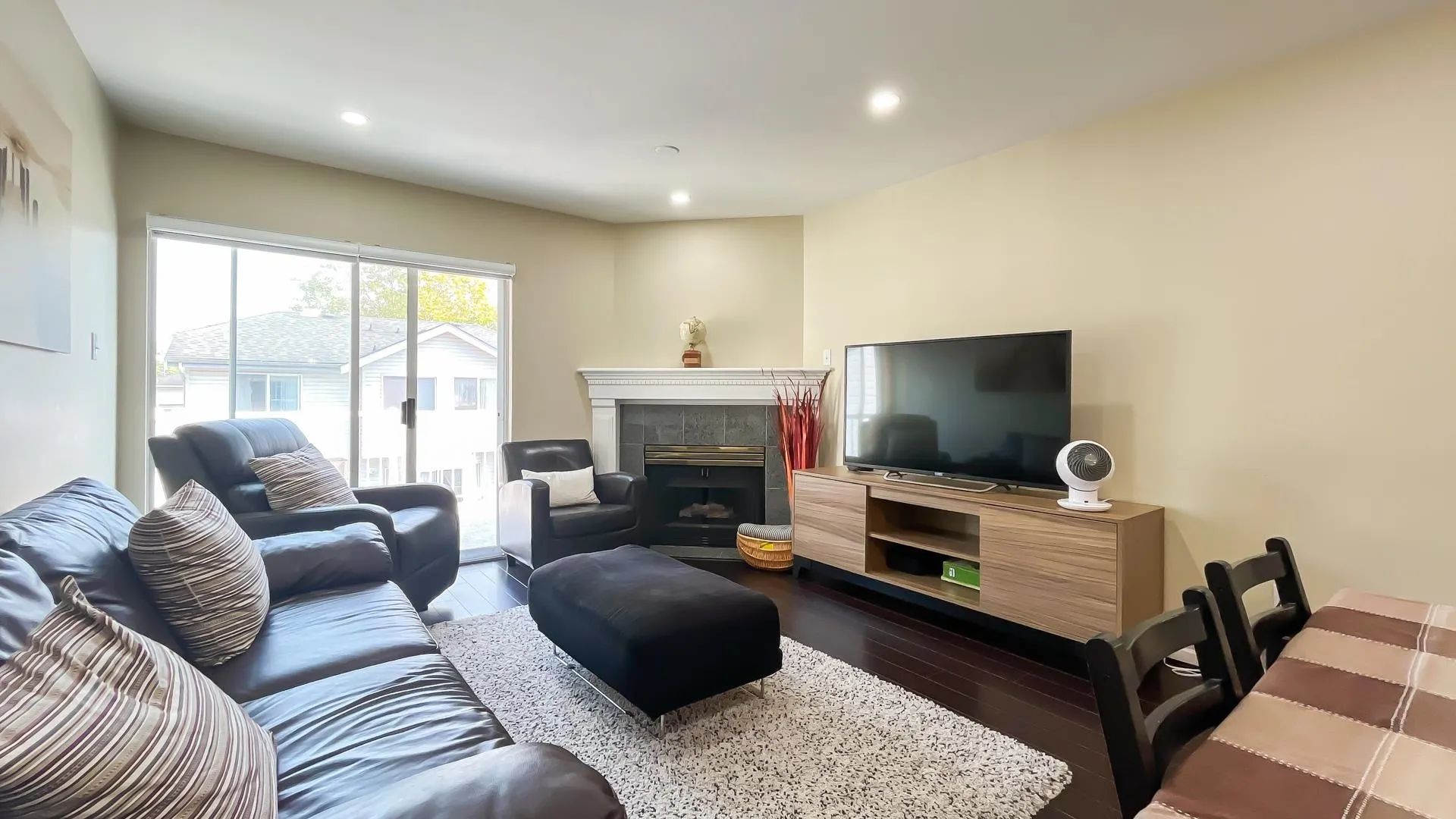 5240 Oliver Drive