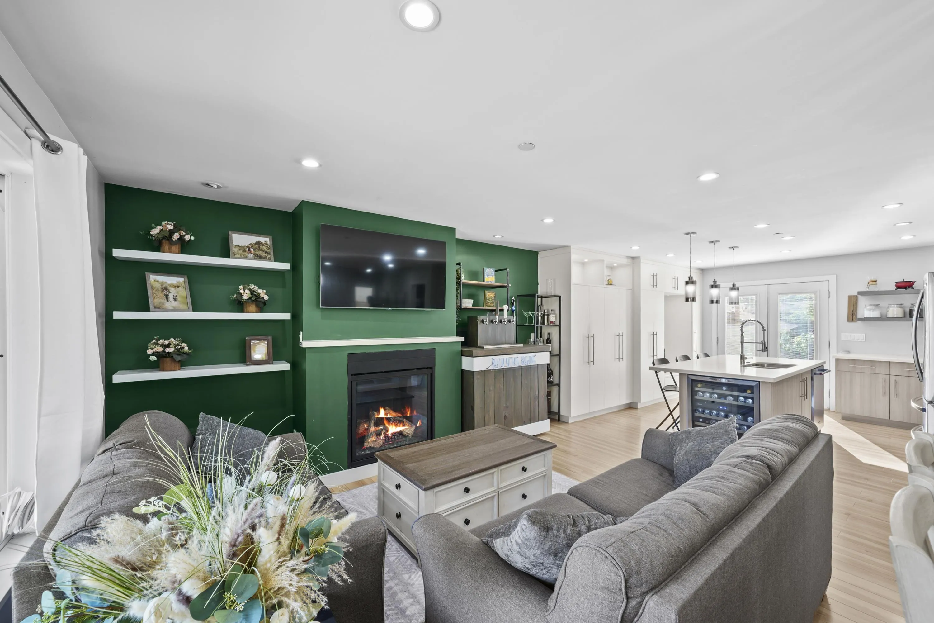 3759 Coast Meridian Road