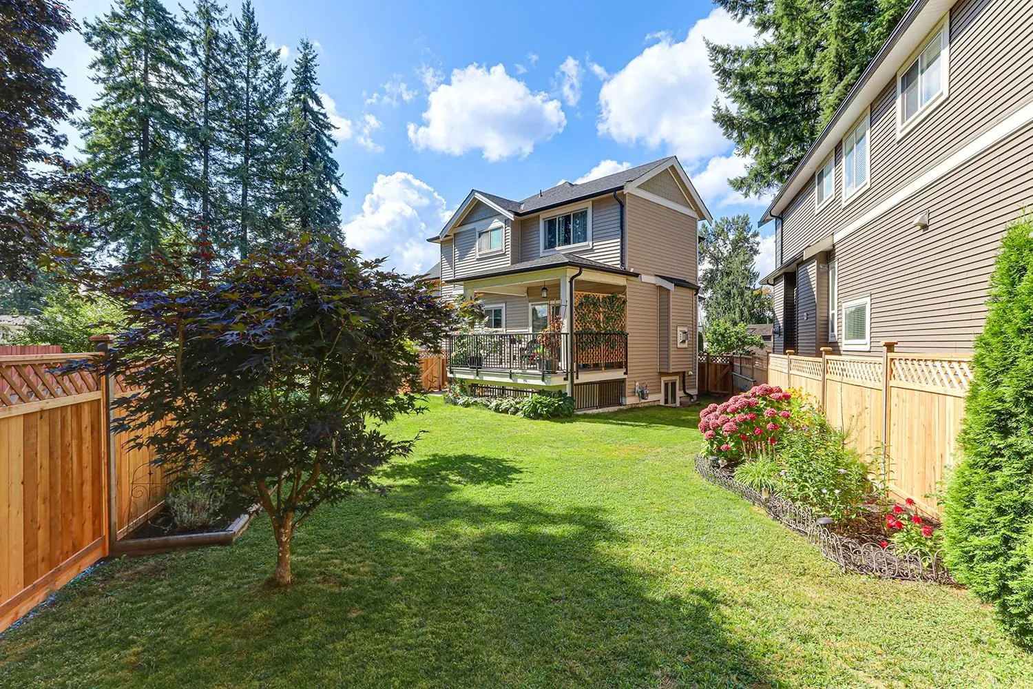 3968 Robin Place