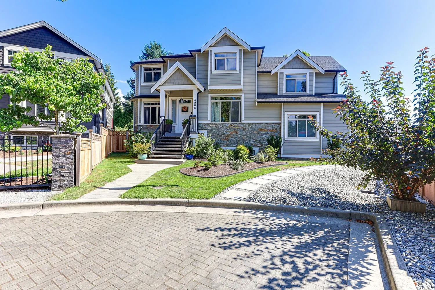 3968 Robin Place