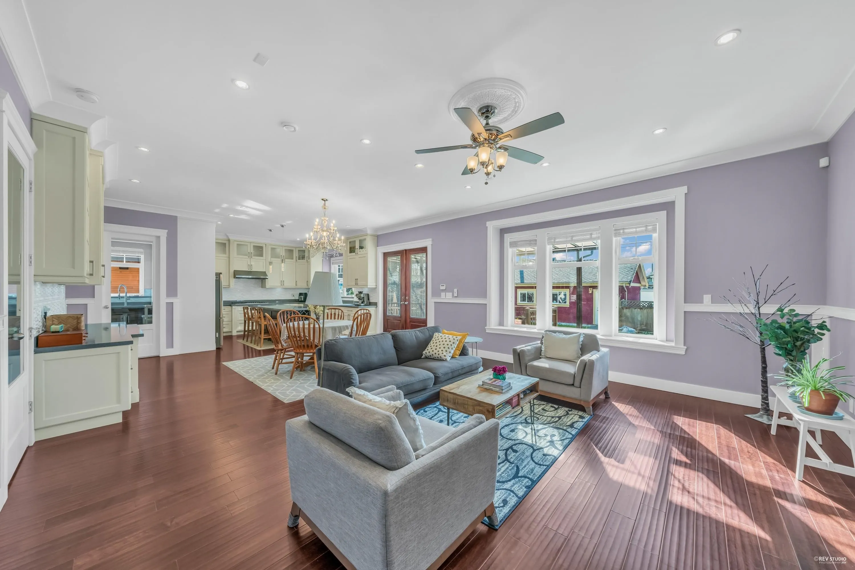 337 E 17th Street
