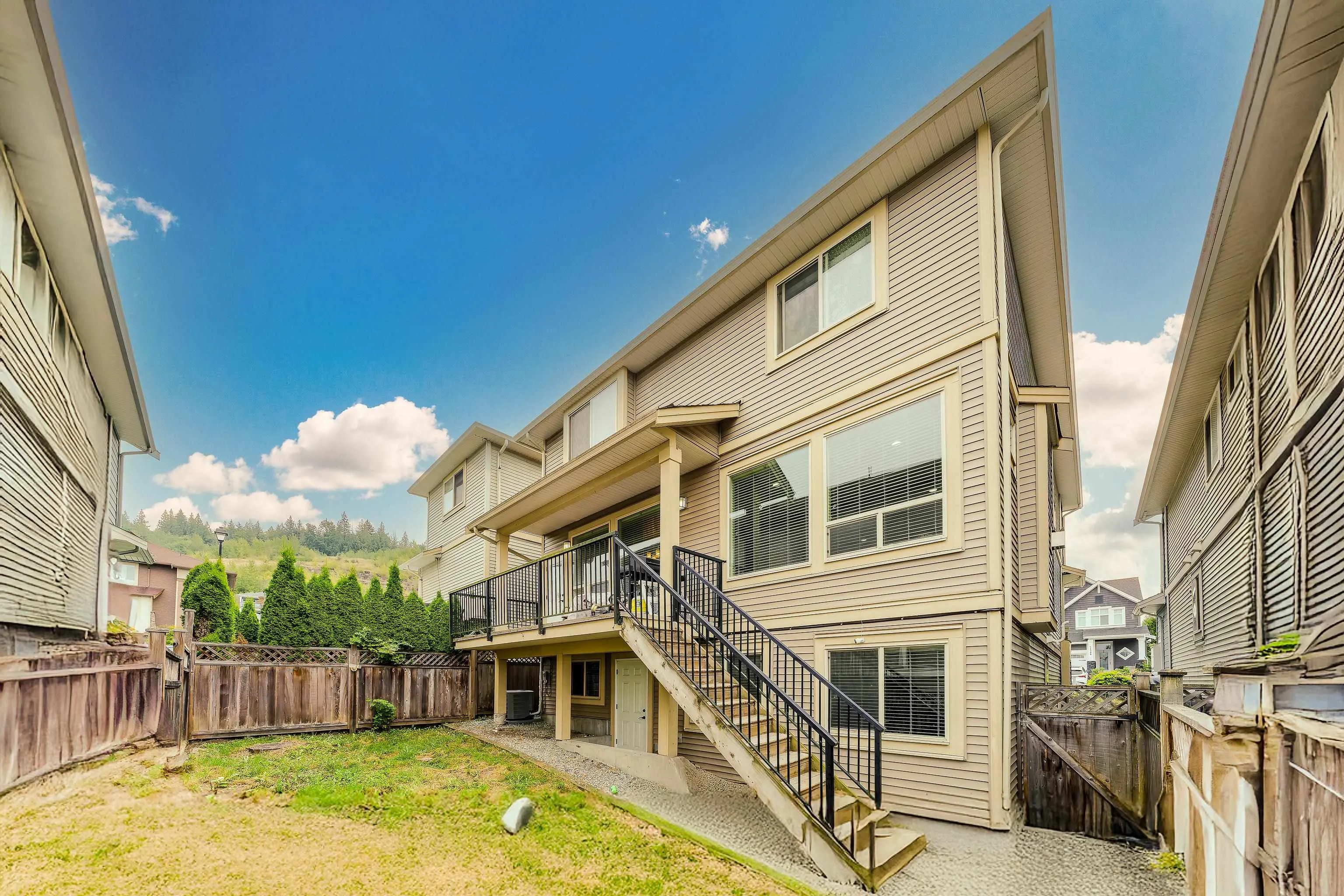 24787 105a Avenue