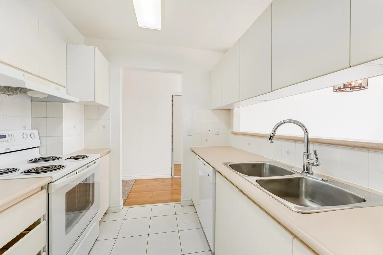 1105 2668 Ash Street