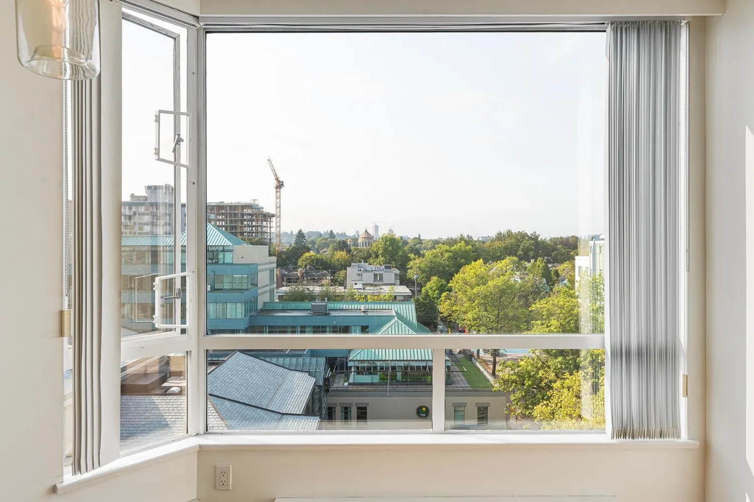 1105 2668 Ash Street