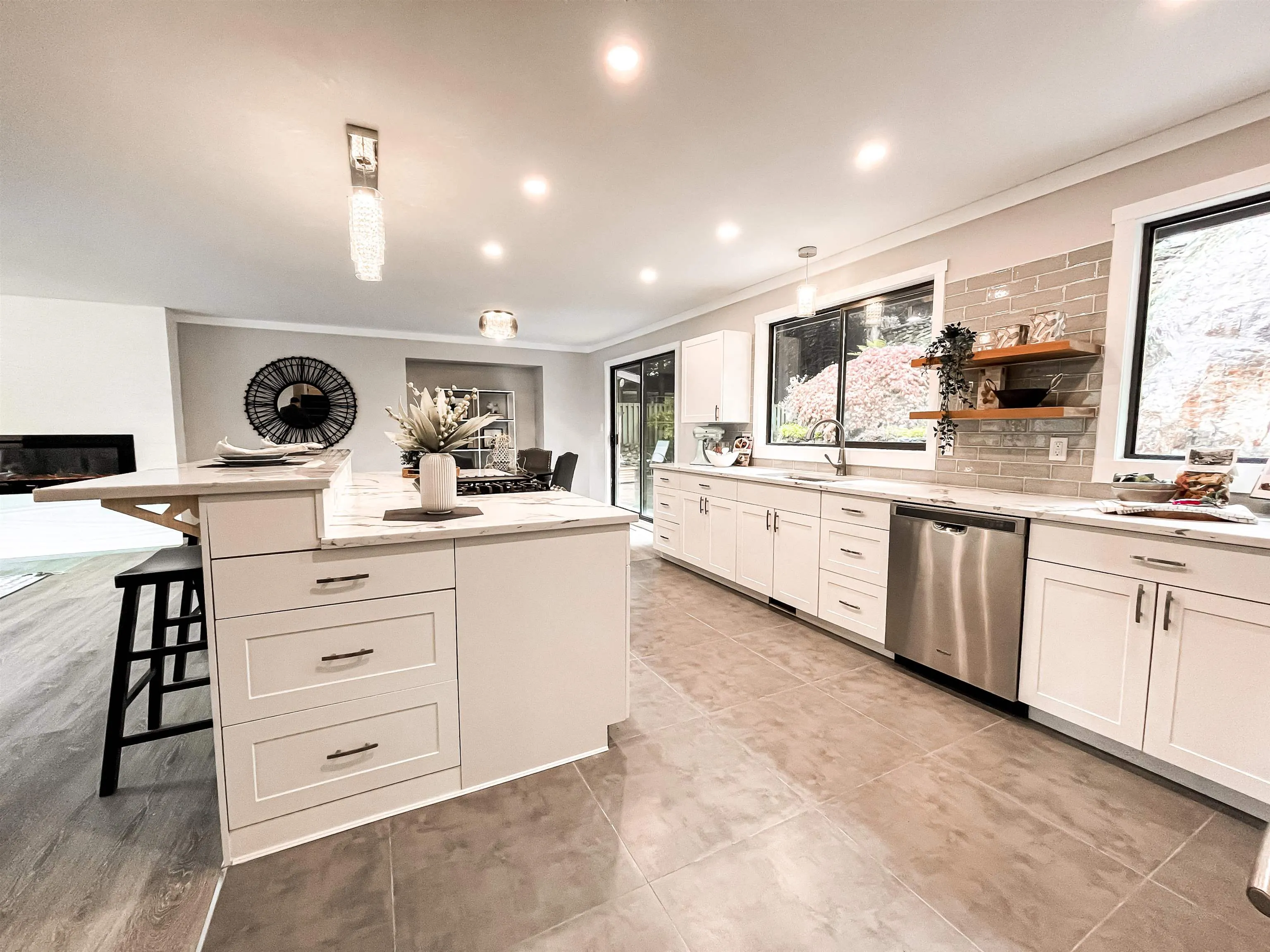 10055 Kenswood Drive