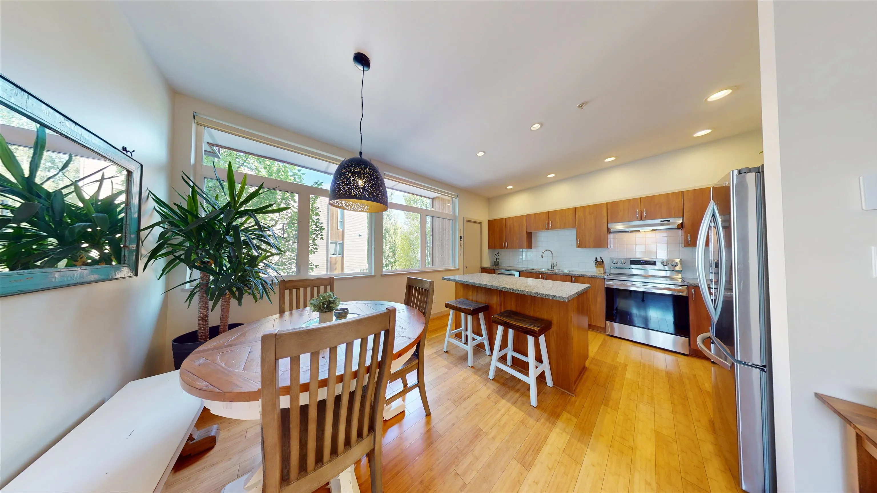 25 39893 Government Road