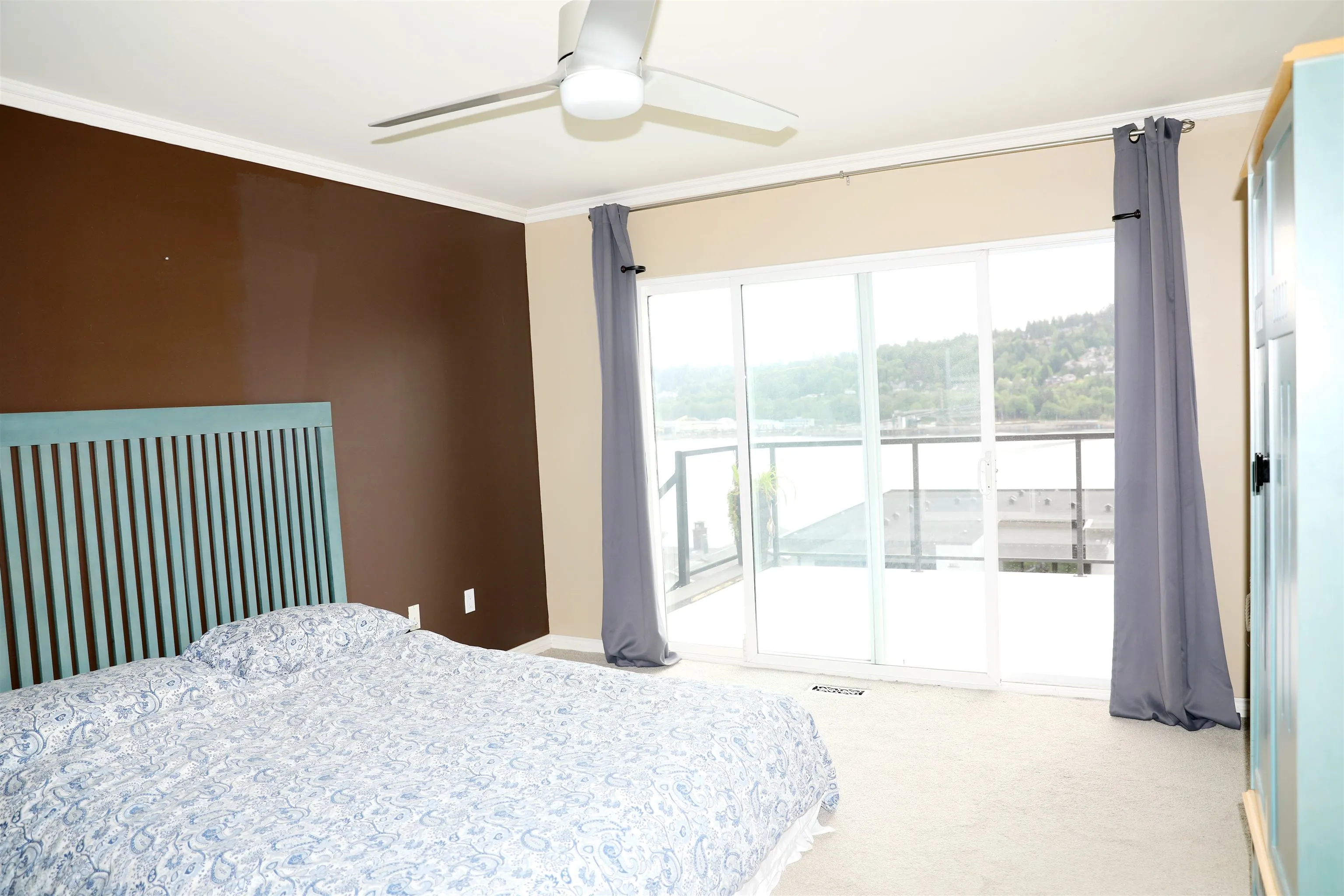 18 Axford Bay
