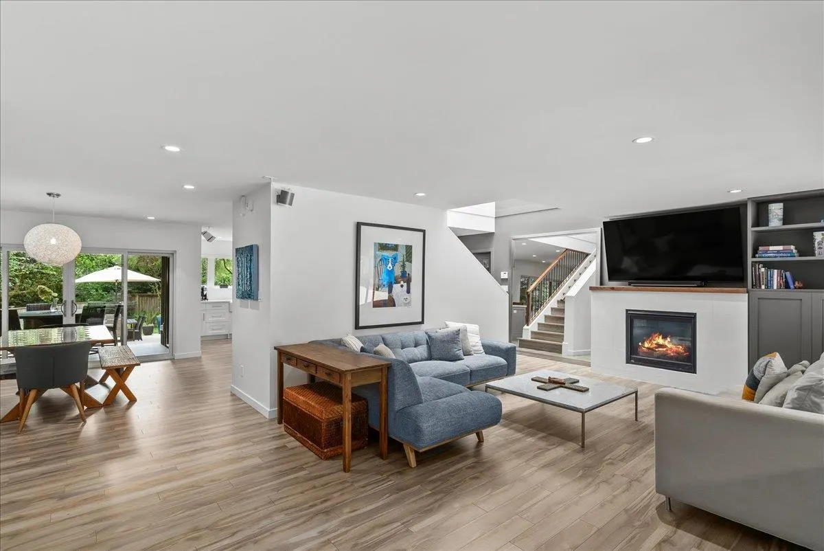 5664 Marine Drive