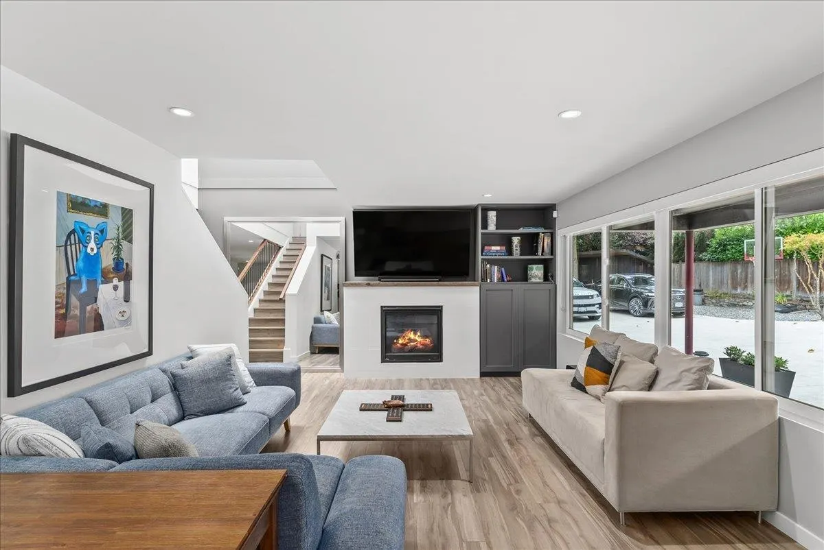 5664 Marine Drive