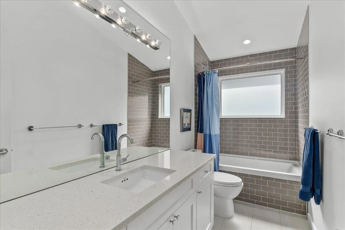 5664 Marine Drive