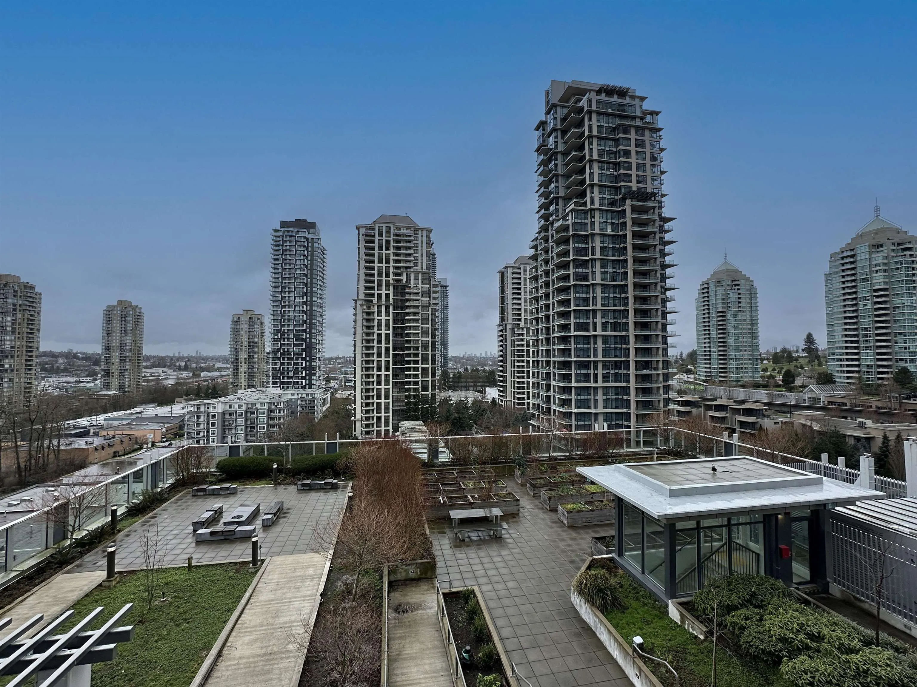 801 2085 Skyline Court
