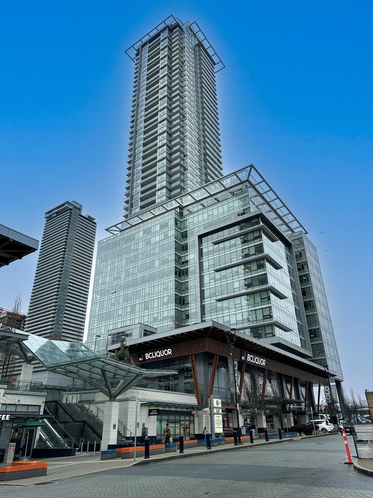 801 2085 Skyline Court