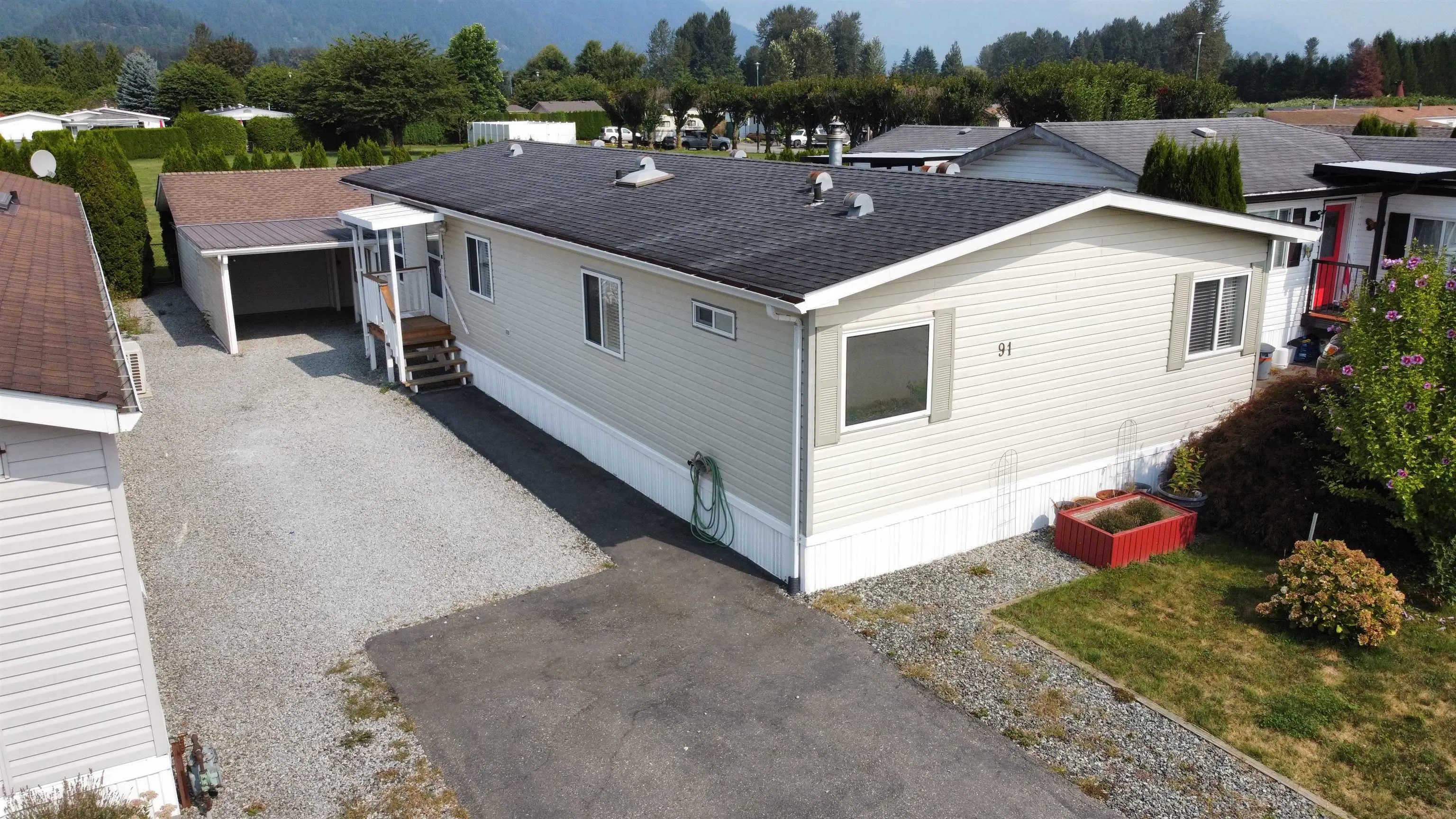 91 41168 Lougheed Highway