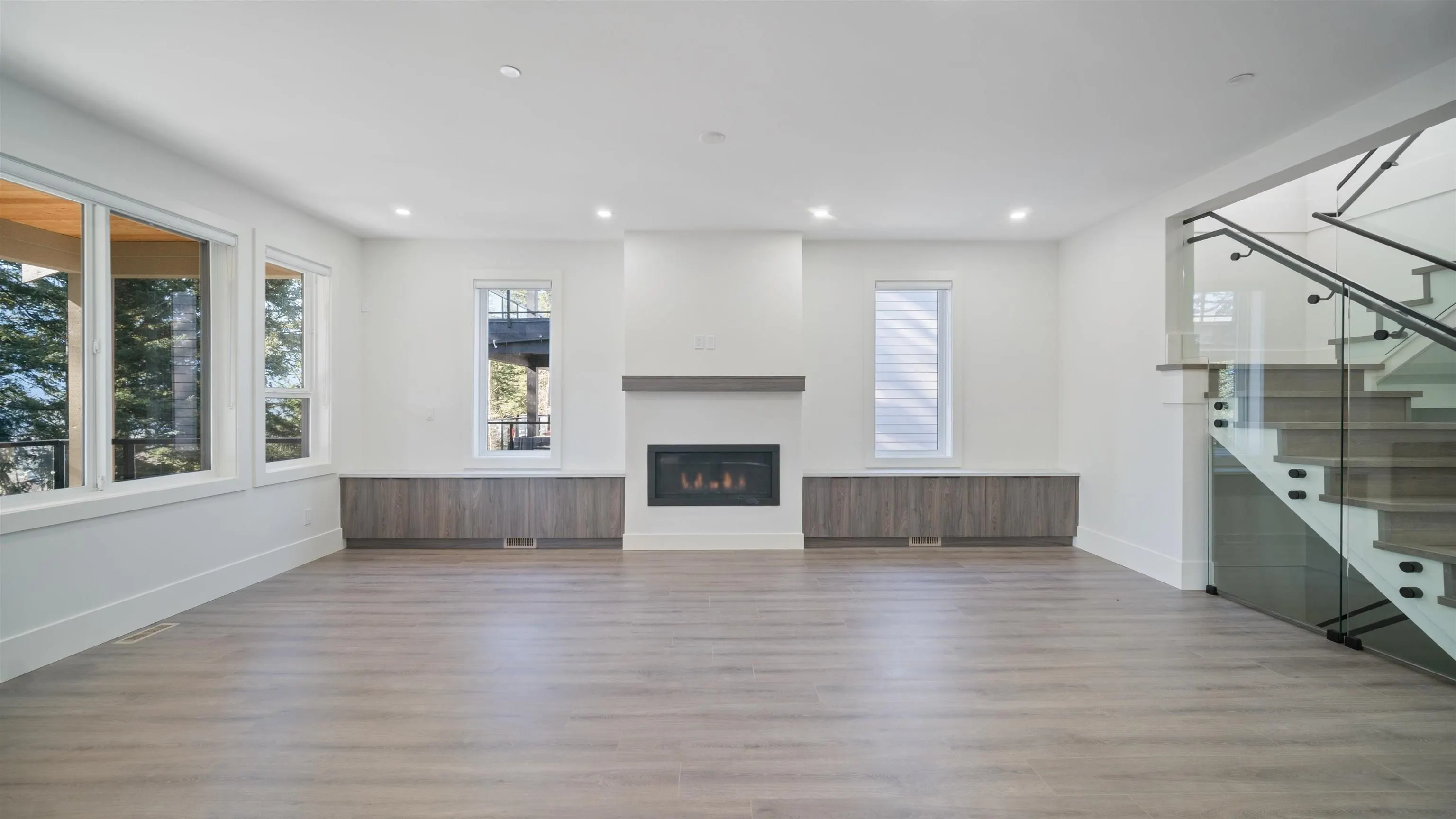 5614 Crimson Ridge