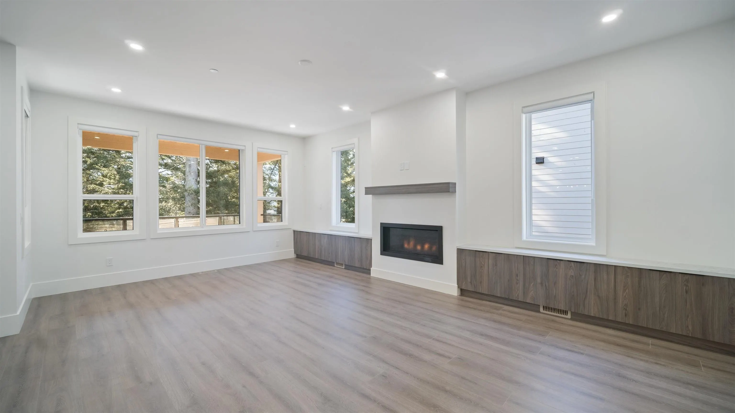 5614 Crimson Ridge
