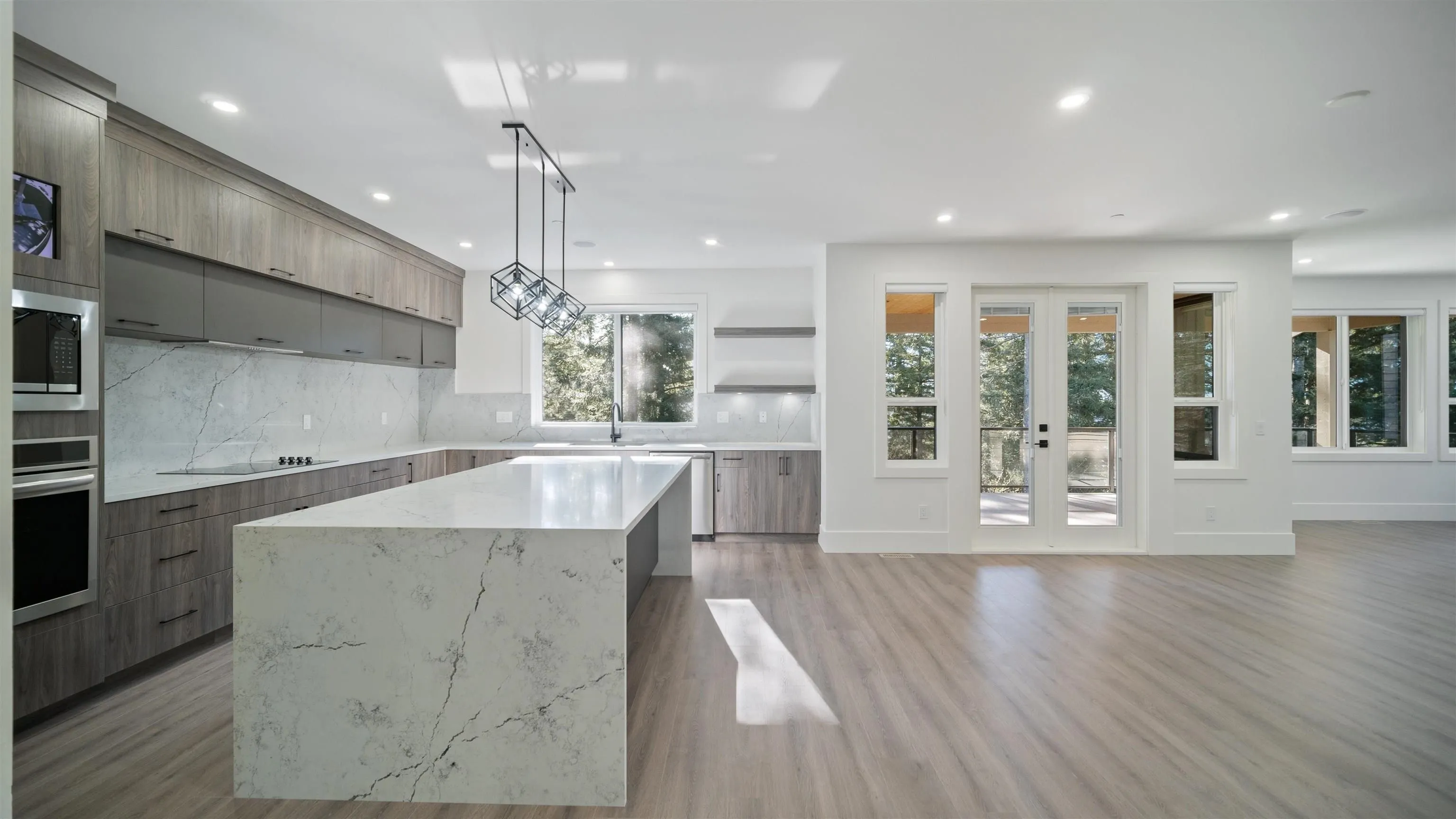 5614 Crimson Ridge